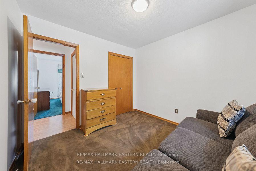 Photo 12 of 604 Garside Drive, Peterborough, Ashburnham Ward 4 — HOMEH