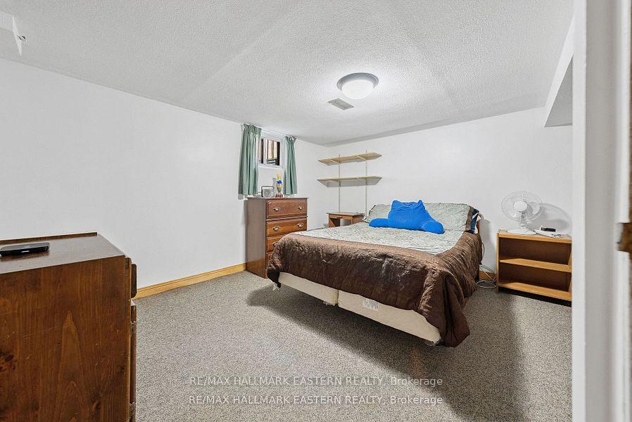 Photo 17 of 604 Garside Drive, Peterborough, Ashburnham Ward 4 — HOMEH