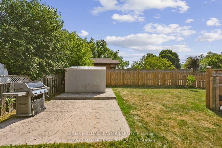 Photo 20 of 604 Garside Drive, Peterborough, Ashburnham Ward 4 — HOMEH