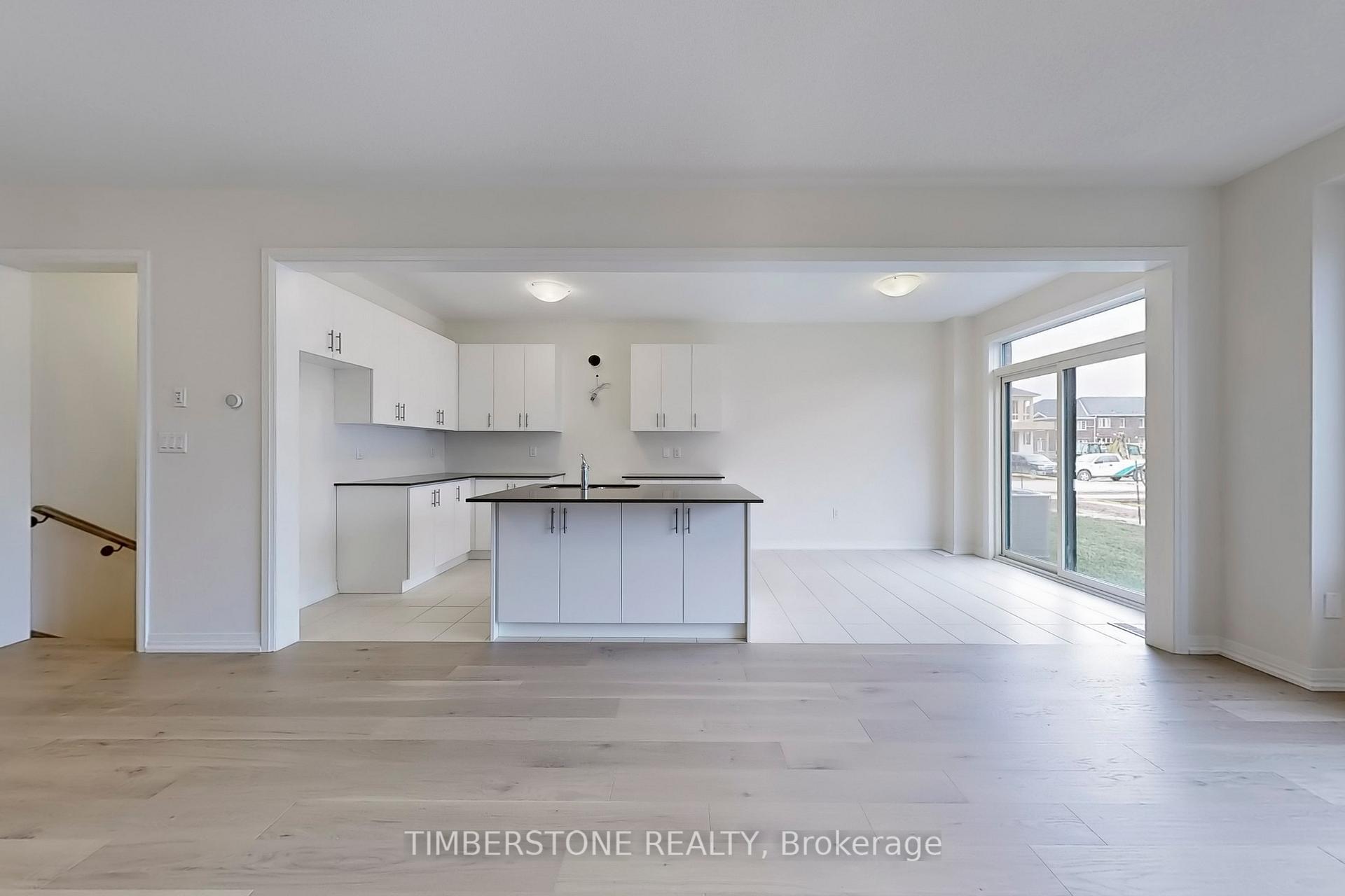 Photo 7 of 1823 Irish Moss Square, Pickering, Rural Pickering — HOMEH