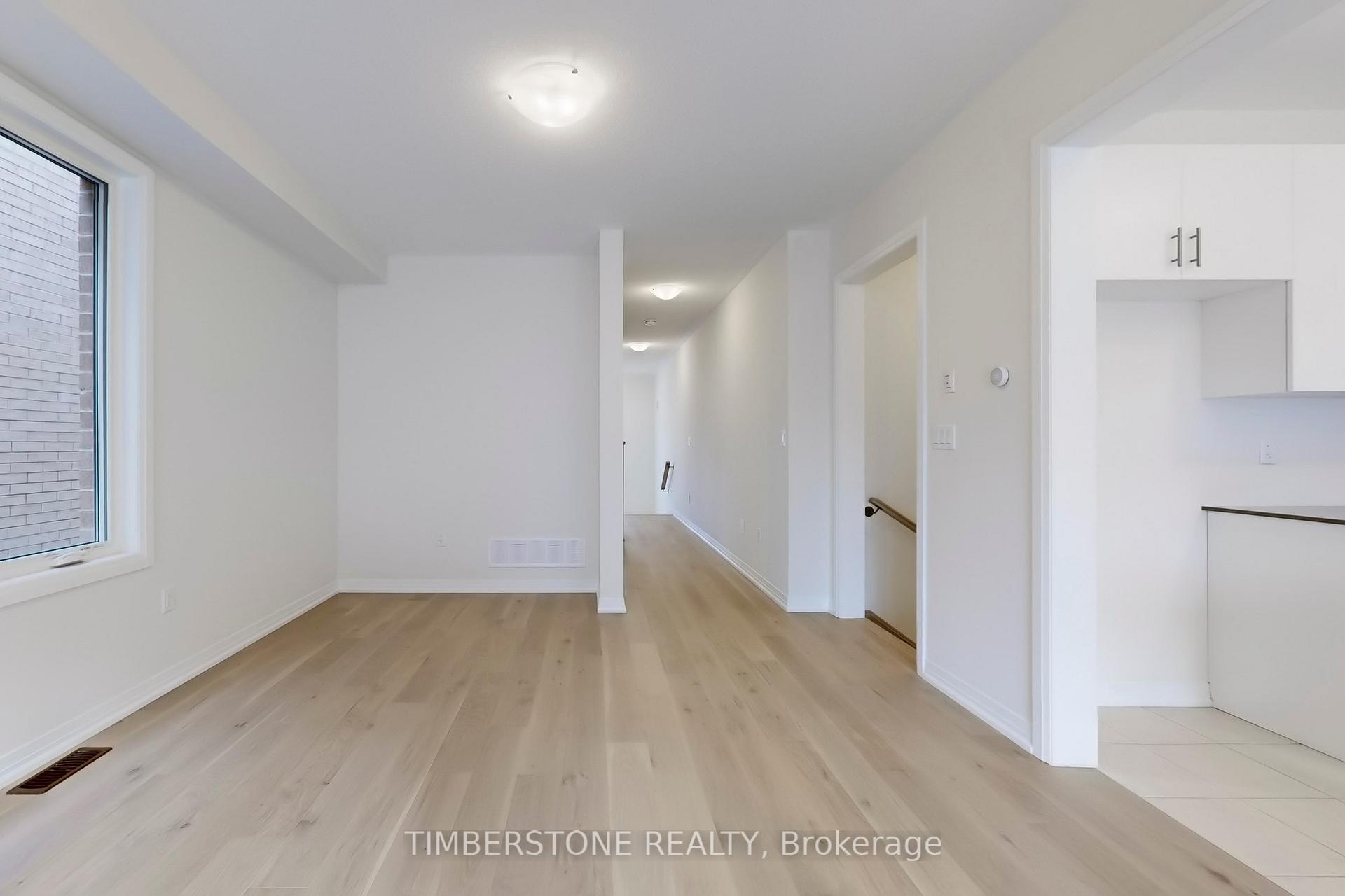Photo 9 of 1823 Irish Moss Square, Pickering, Rural Pickering — HOMEH