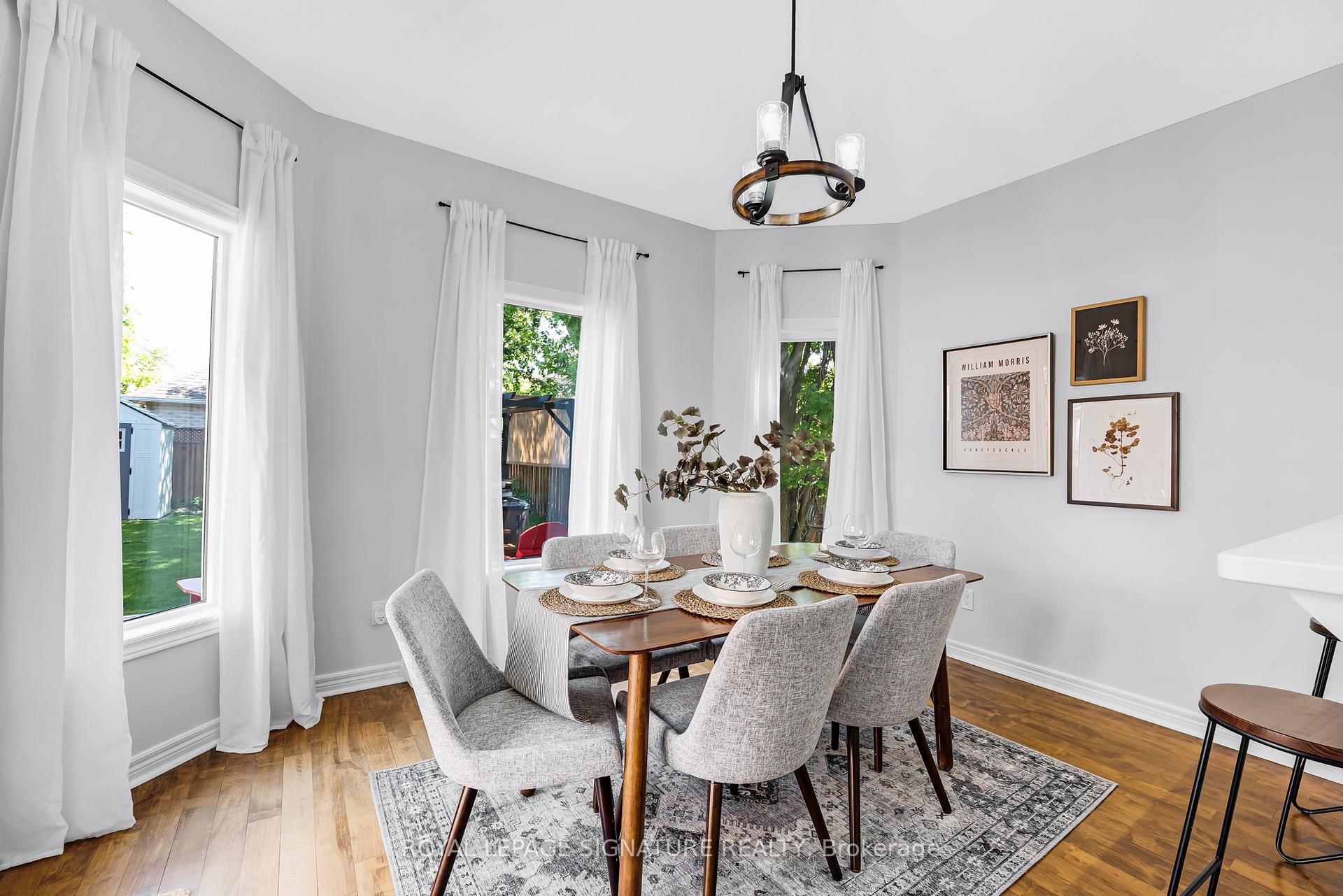 Photo 12 of 39 Divine Drive, Whitby, Rolling Acres — HOMEH