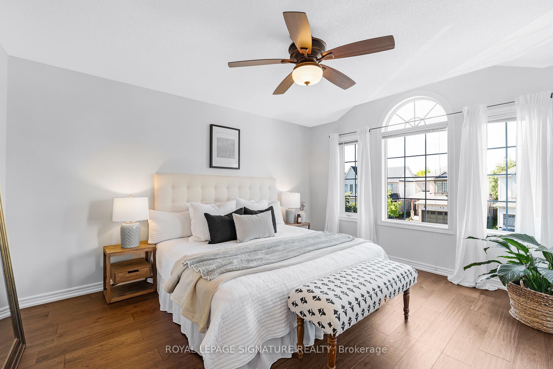 Photo 16 of 39 Divine Drive, Whitby, Rolling Acres — HOMEH