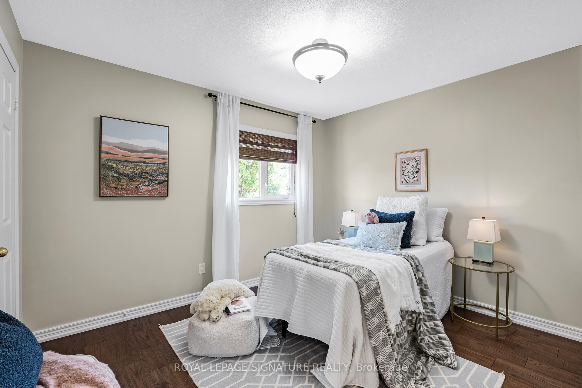 Photo 23 of 39 Divine Drive, Whitby, Rolling Acres — HOMEH
