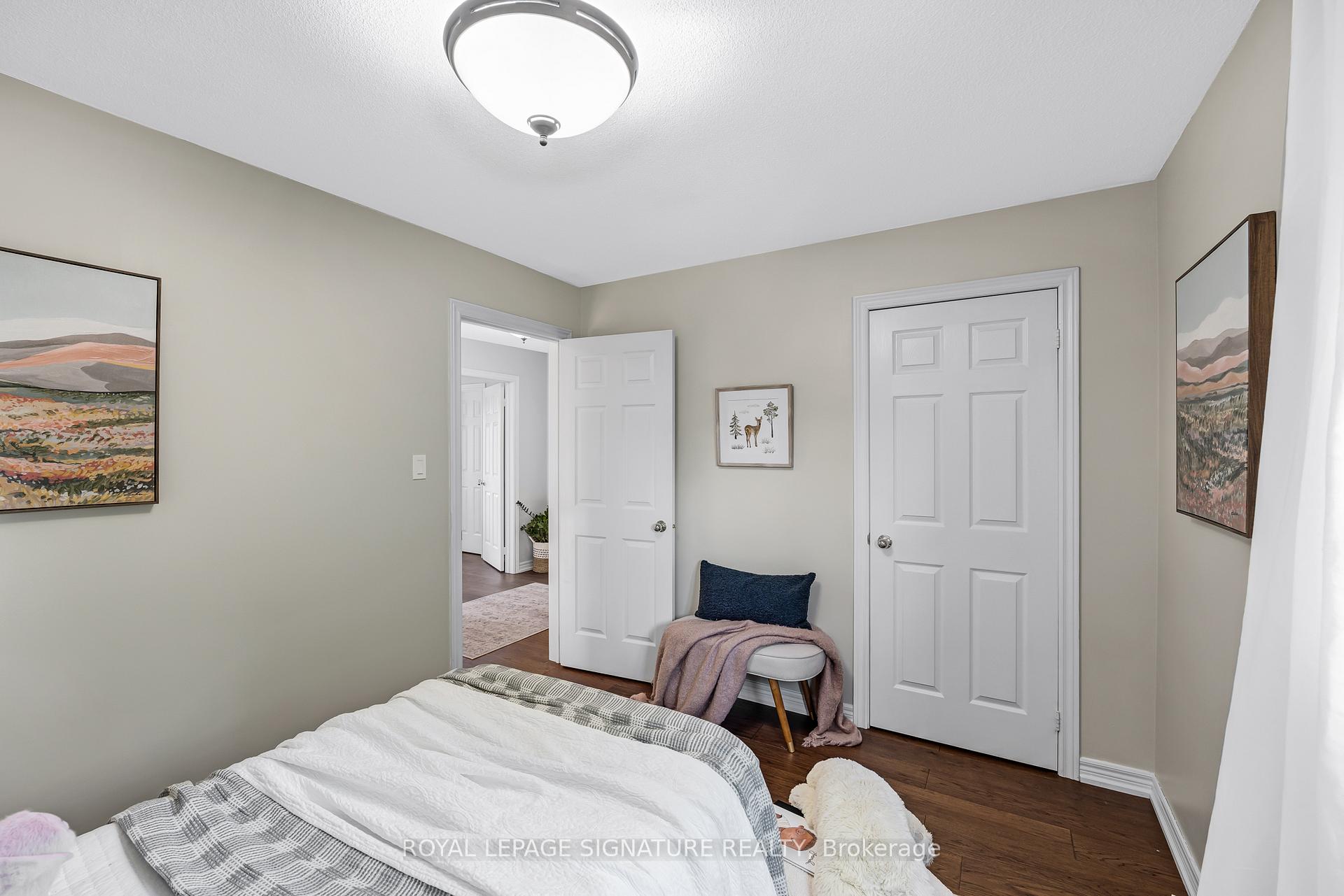 Photo 24 of 39 Divine Drive, Whitby, Rolling Acres — HOMEH