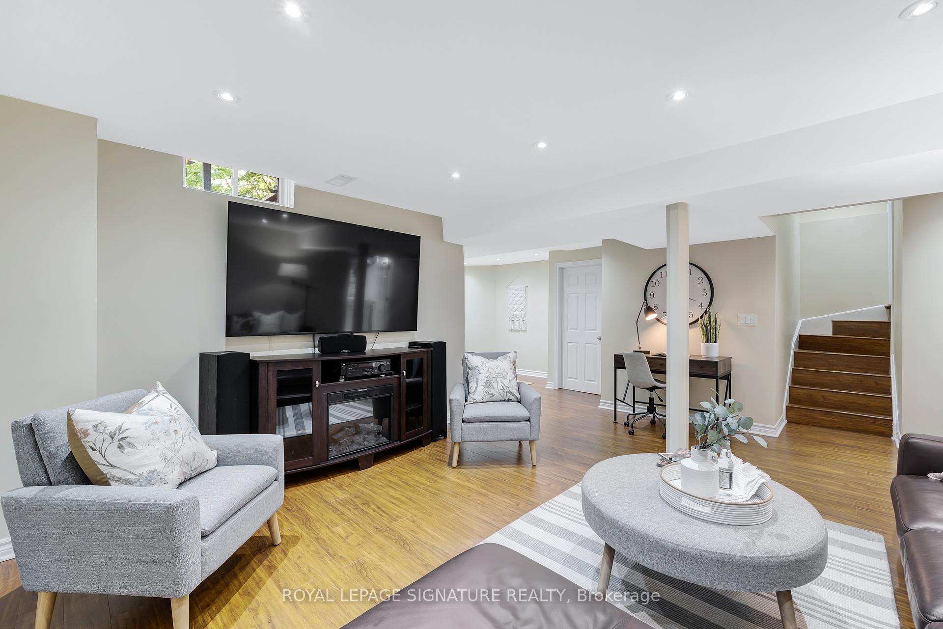 Photo 28 of 39 Divine Drive, Whitby, Rolling Acres — HOMEH