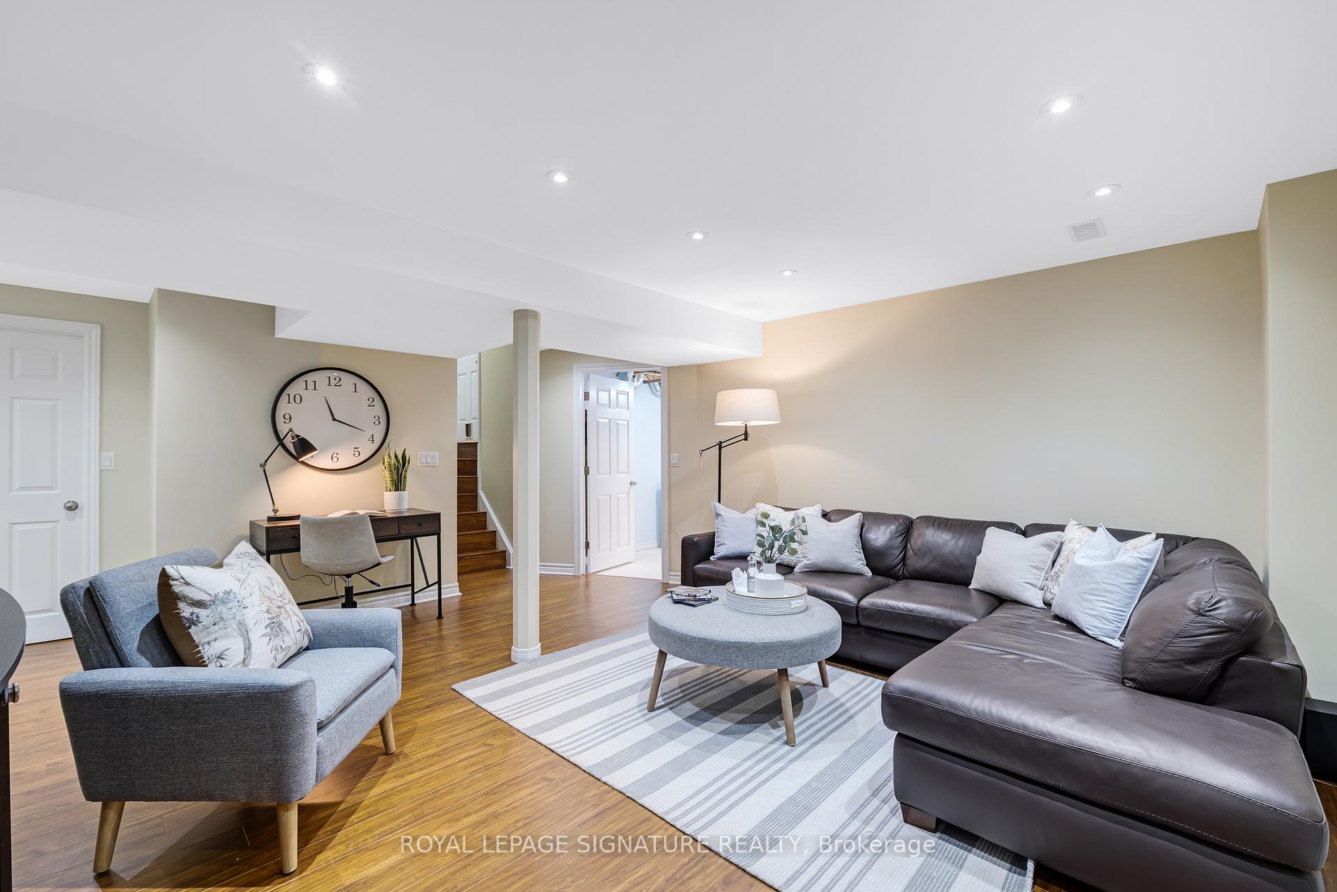 Photo 29 of 39 Divine Drive, Whitby, Rolling Acres — HOMEH
