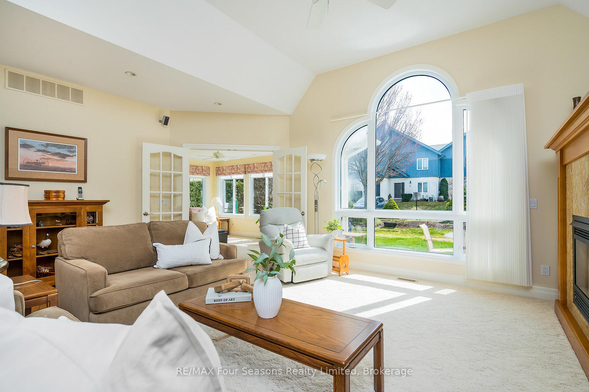 Photo 13 of 150 Brooker Boulevard, Blue Mountains — HOMEH