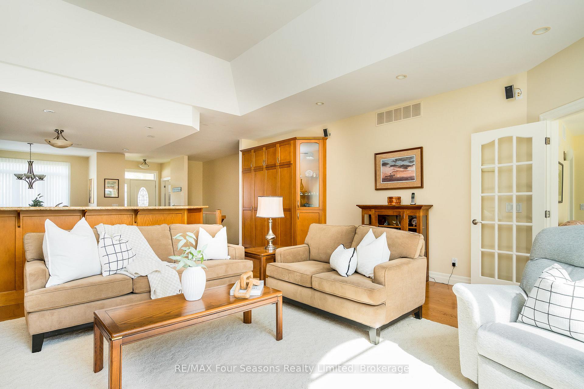 Photo 12 of 150 Brooker Boulevard, Blue Mountains — HOMEH