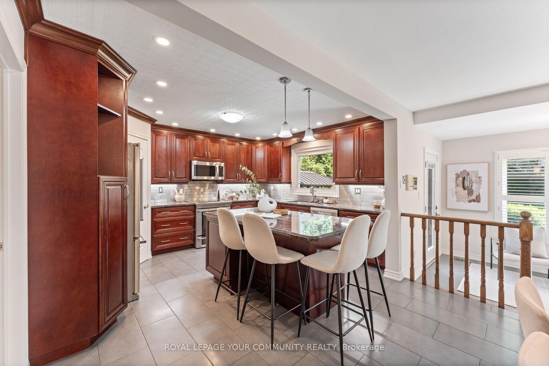 Photo 13 of 261 Corner Ridge Road, Aurora, Aurora Highlands — HOMEH