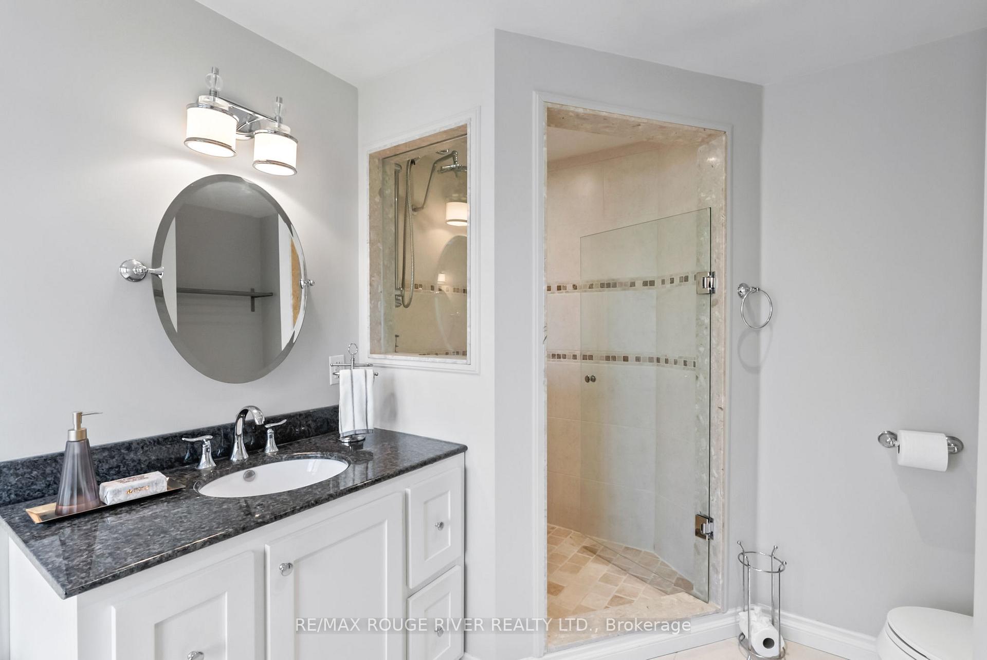 Photo 26 of 108 Orchard Court, Whitby, Downtown Whitby — HOMEH
