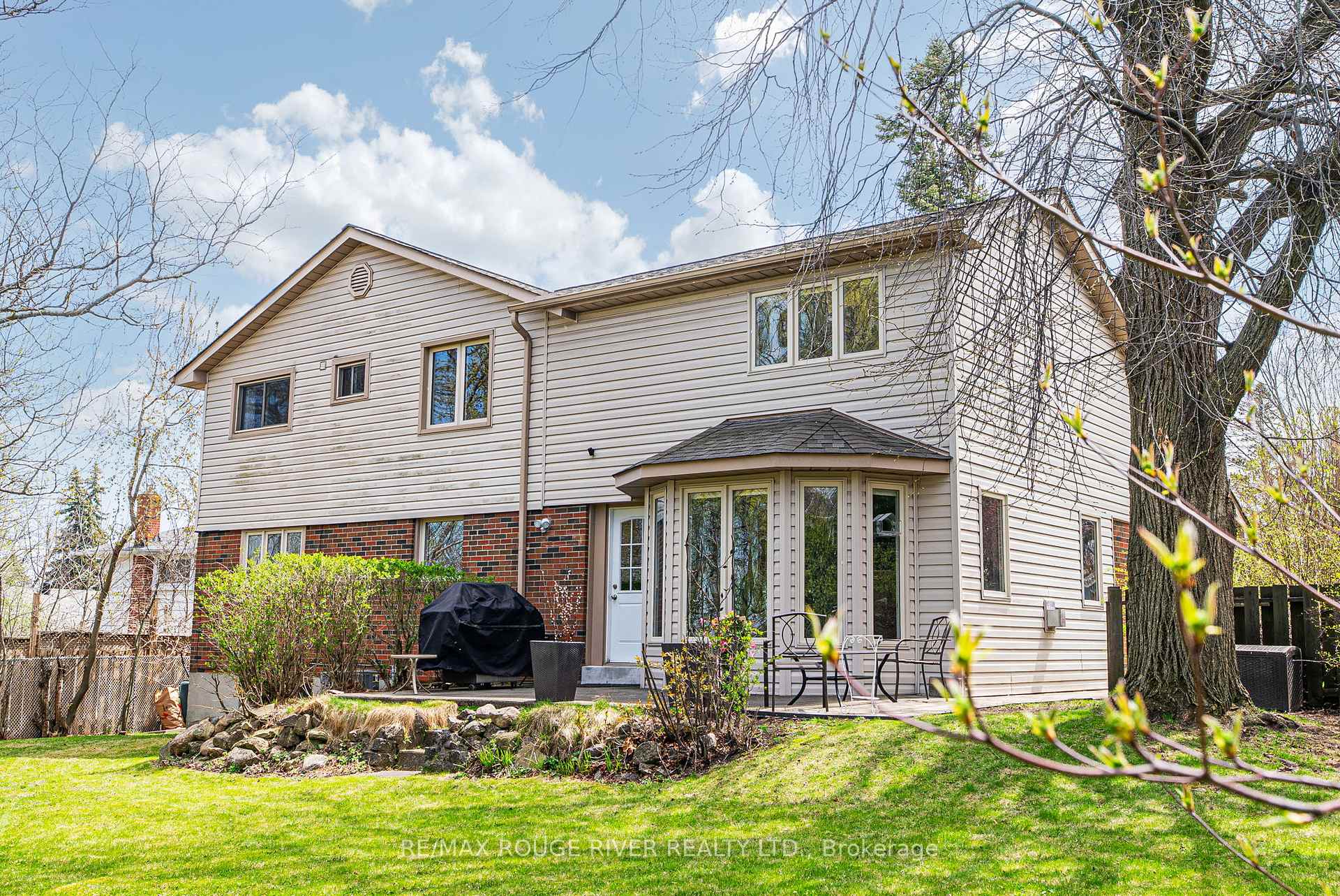Photo 39 of 108 Orchard Court, Whitby, Downtown Whitby — HOMEH