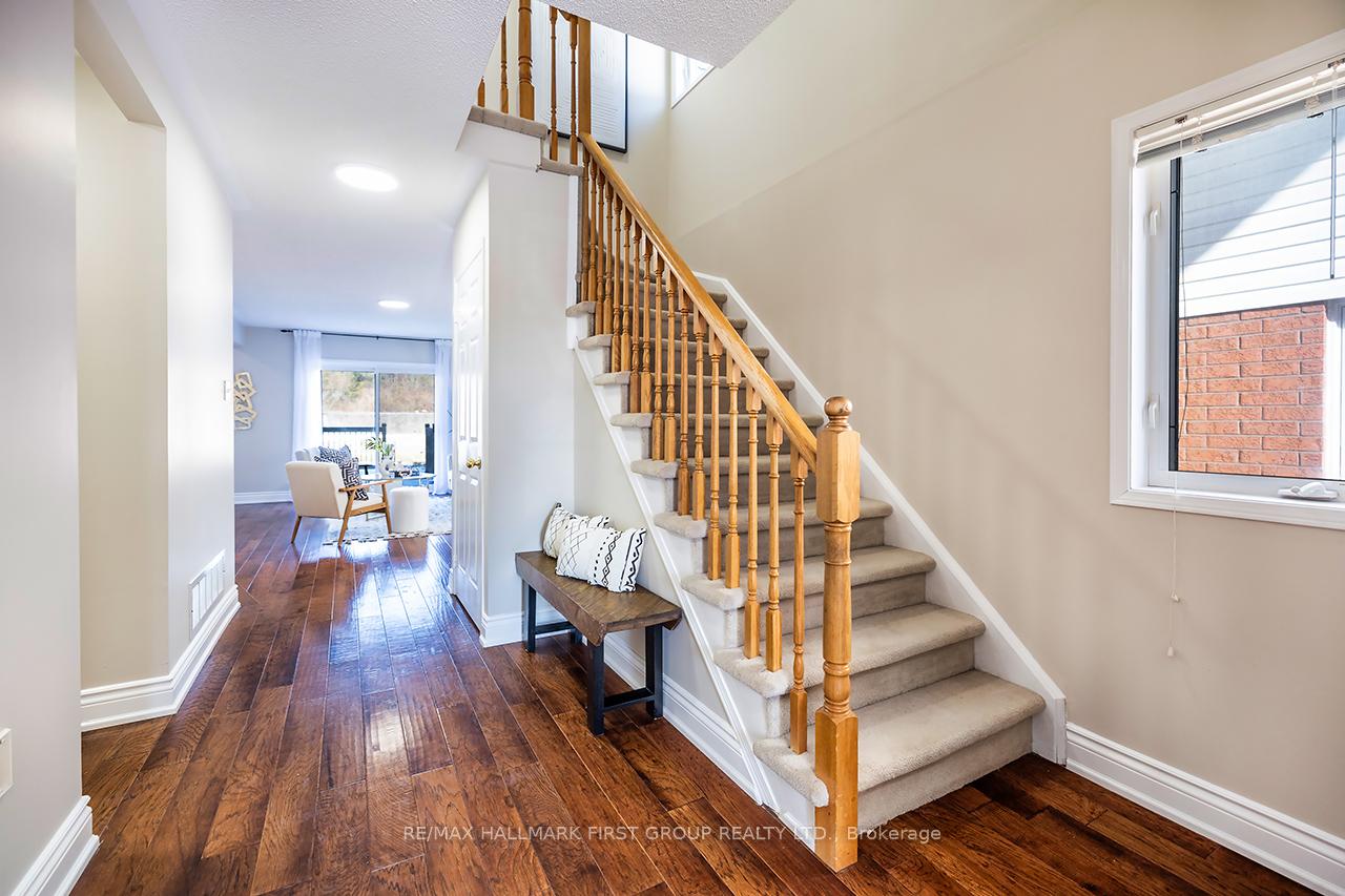 Photo 5 of 610 Amaretto Avenue, Pickering, Amberlea — HOMEH