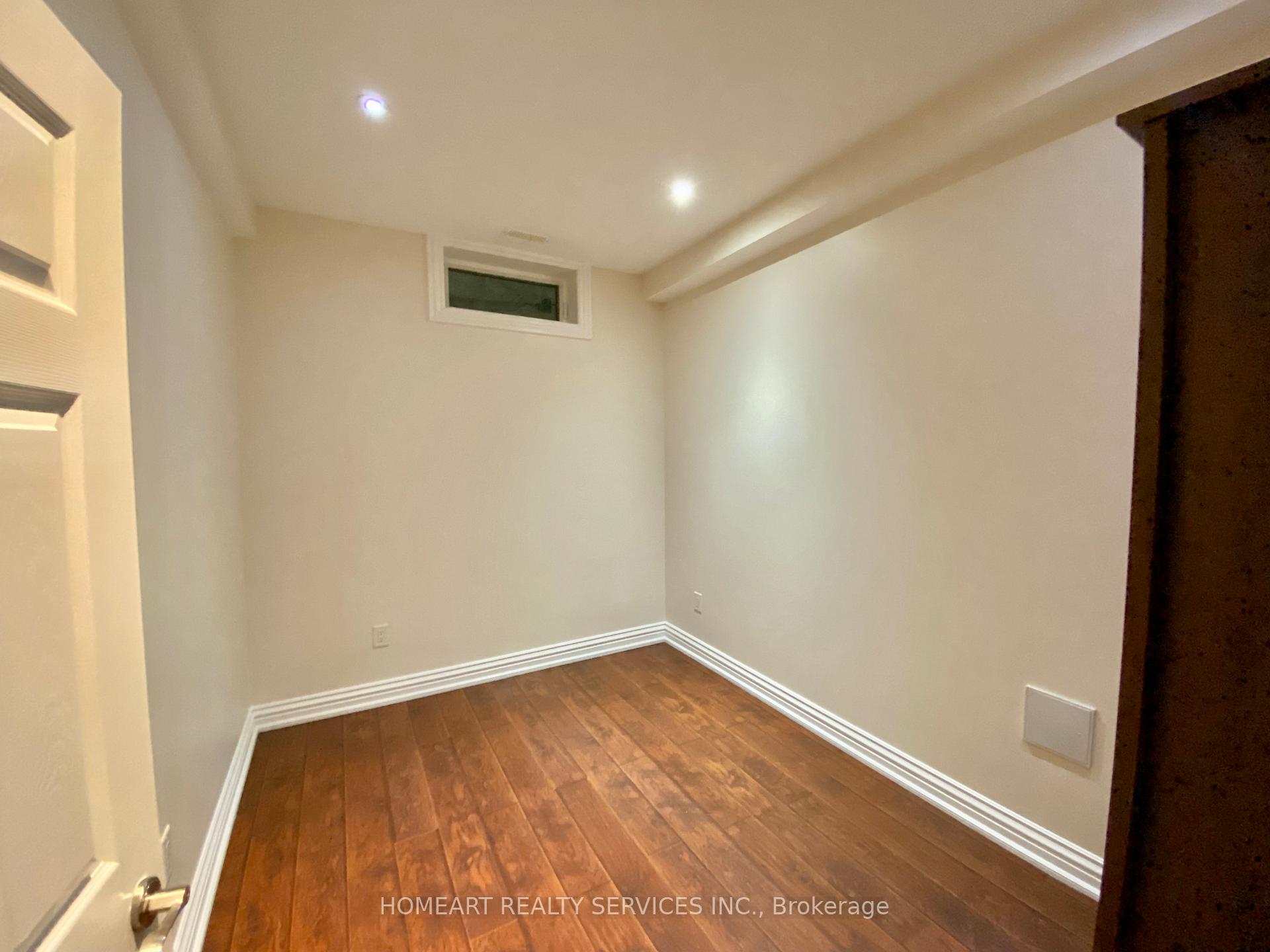 Photo 4 of Unit Bsmt A, 43 Baldwin Avenue, Vaughan, Concord — HOMEH