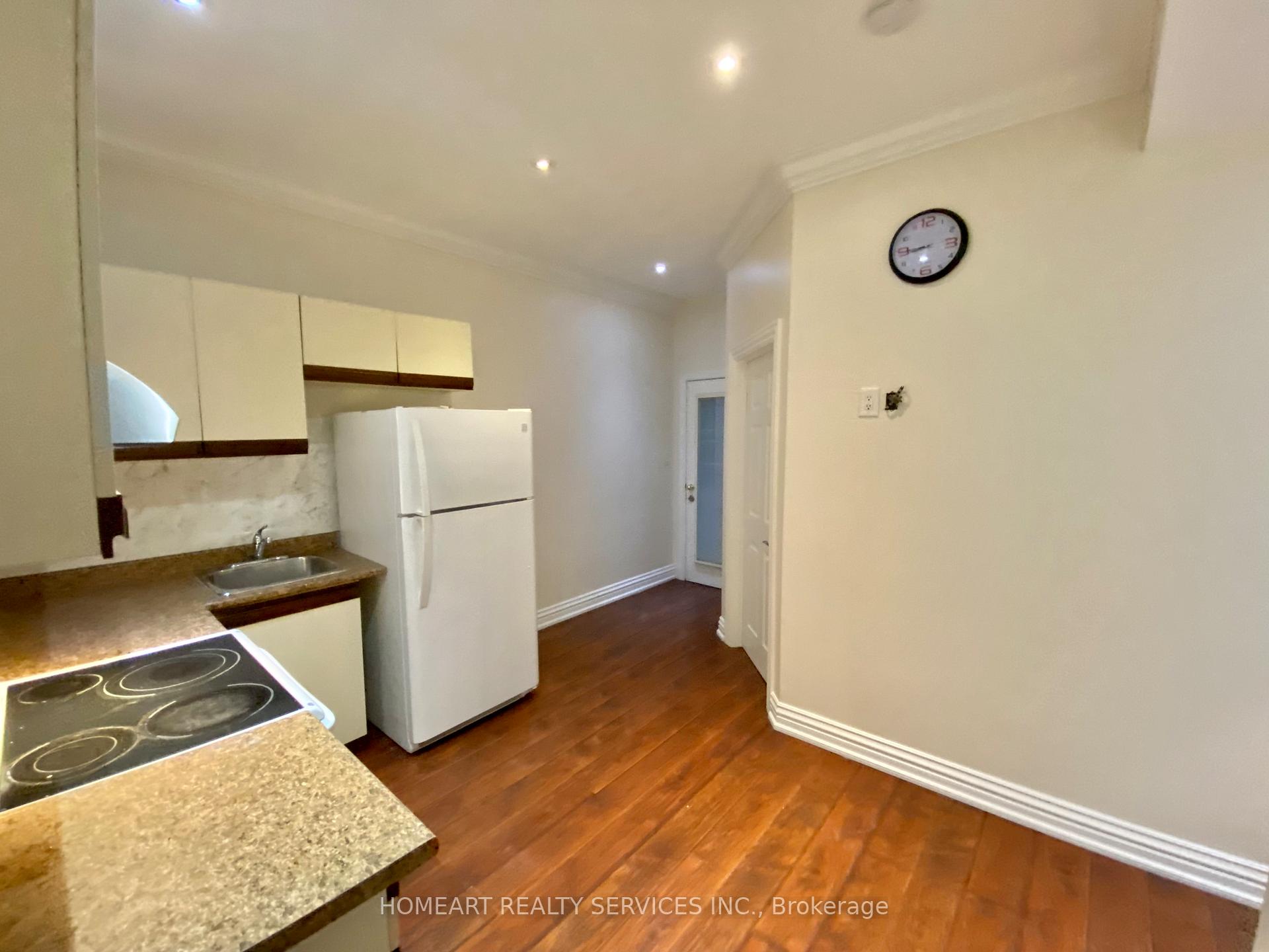 Photo 7 of Unit Bsmt A, 43 Baldwin Avenue, Vaughan, Concord — HOMEH