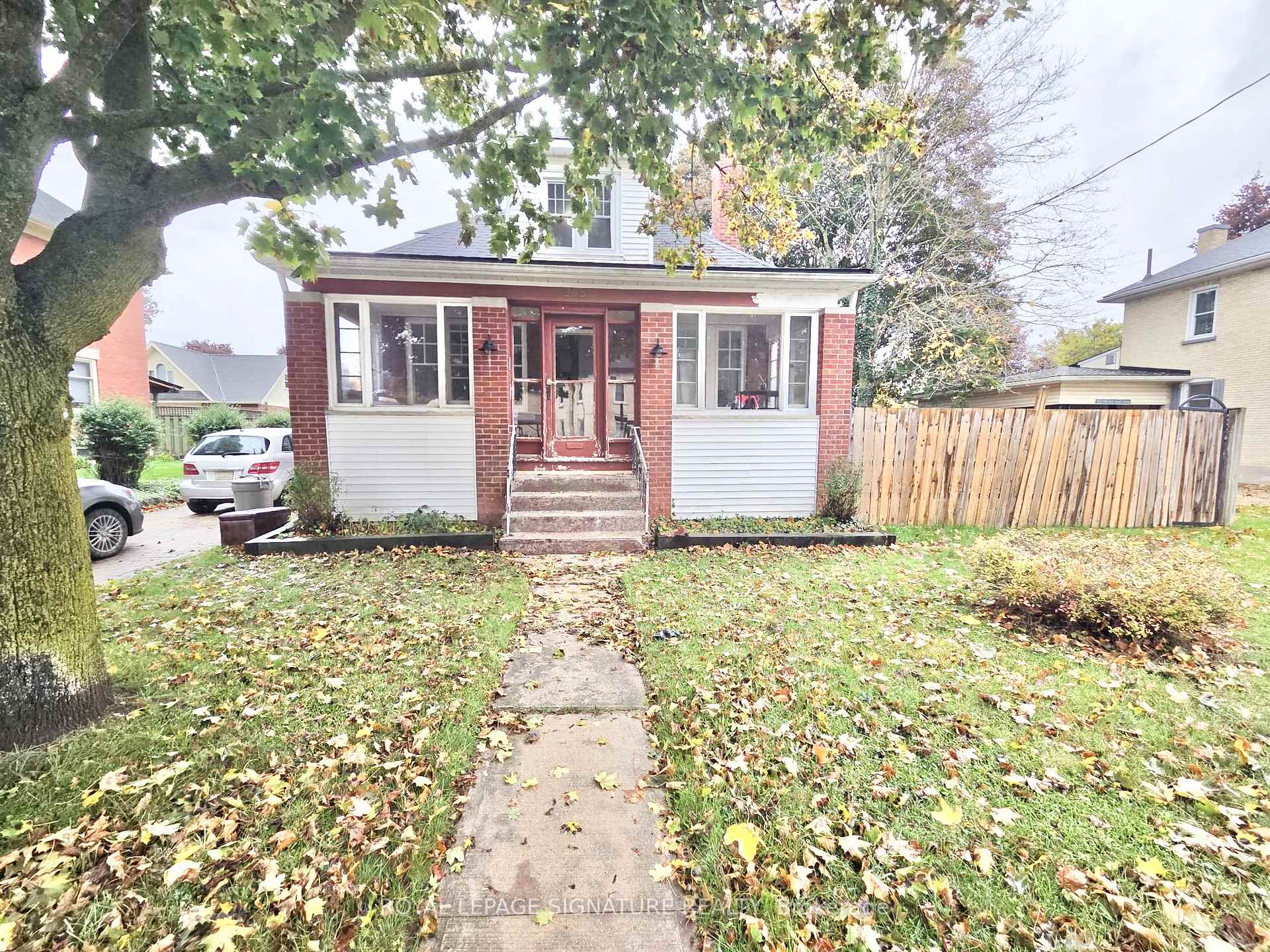 Front of Unit UPPER/MAIN, 205 South Street