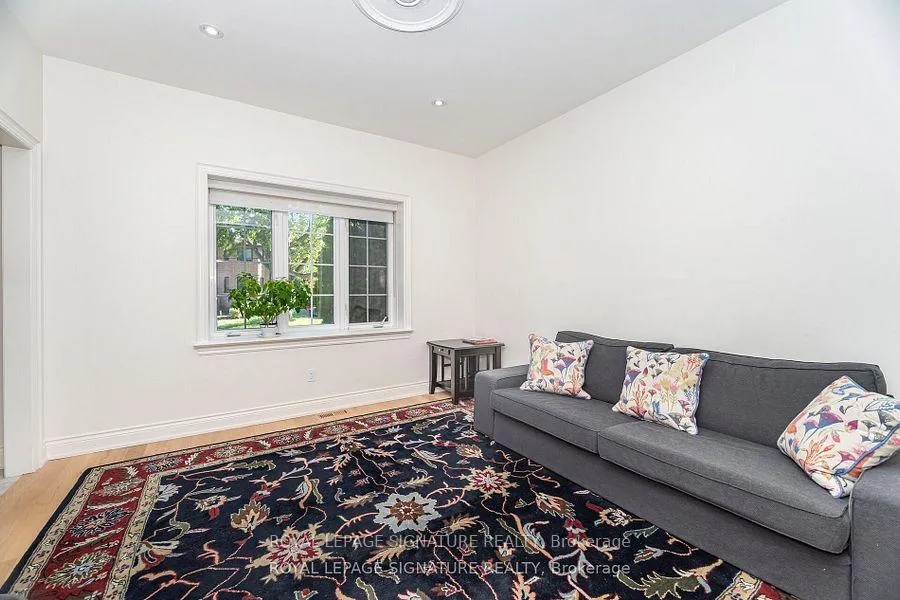 Photo 19 of 114 Fairholme Avenue, Toronto, Englemount-Lawrence — HOMEH