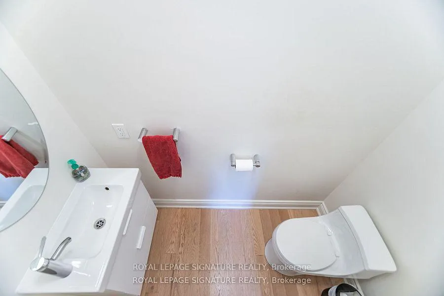 Photo 20 of 114 Fairholme Avenue, Toronto, Englemount-Lawrence — HOMEH