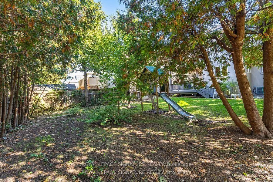Photo 45 of 114 Fairholme Avenue, Toronto, Englemount-Lawrence — HOMEH