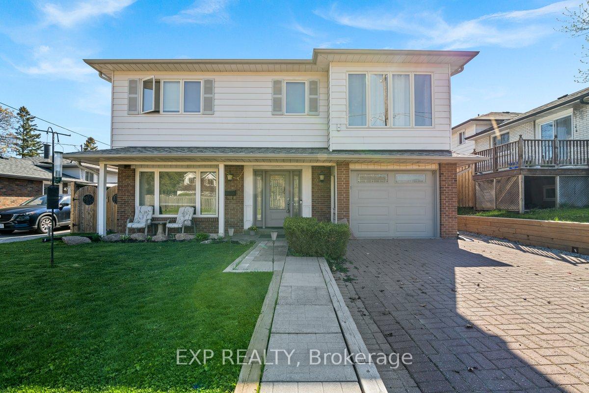 Photo 1 of 203 Stewart Street, Whitby, Blue Grass Meadows — HOMEH