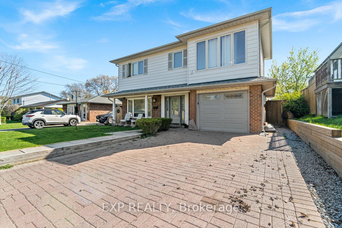 Photo 2 of 203 Stewart Street, Whitby, Blue Grass Meadows — HOMEH