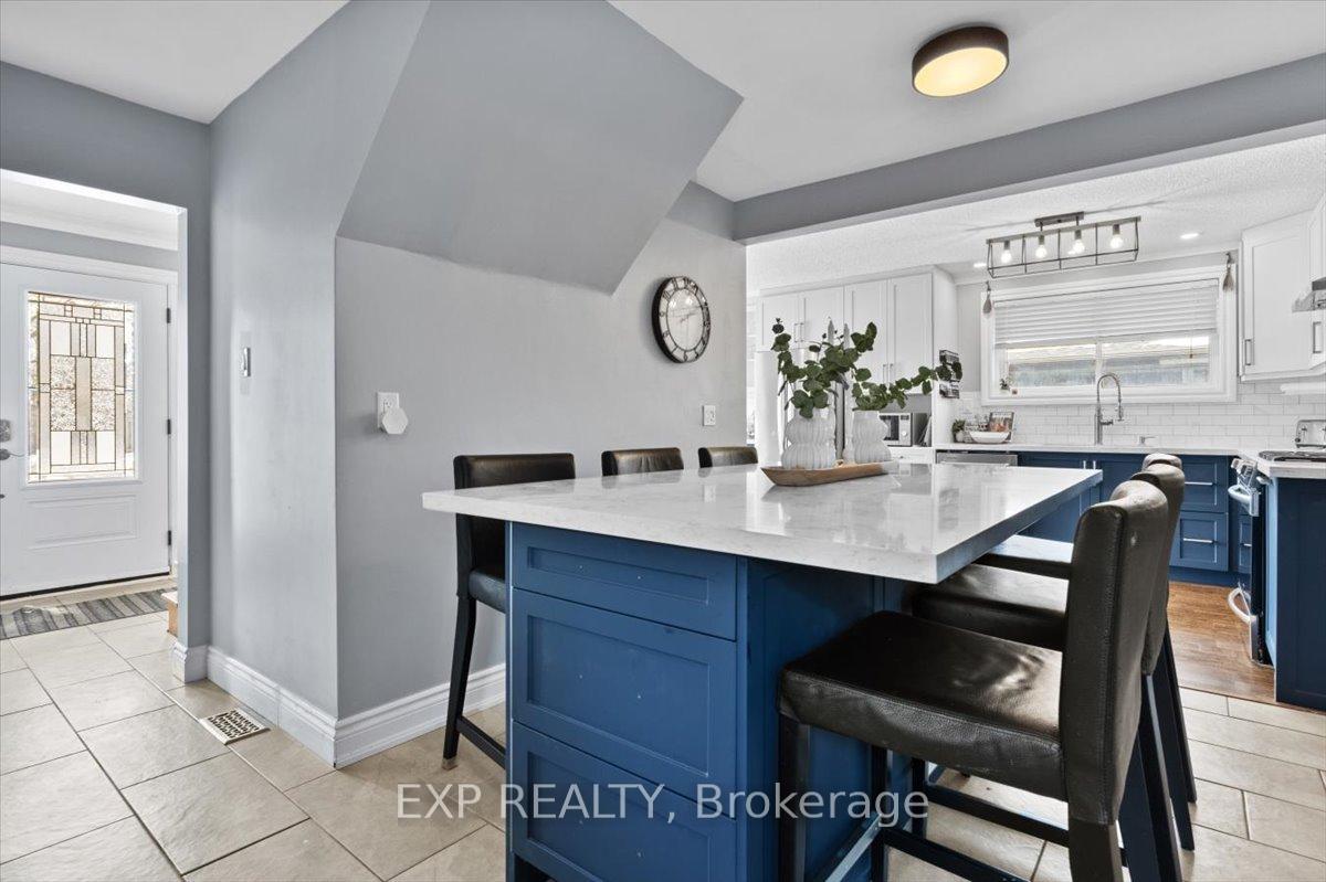 Photo 7 of 203 Stewart Street, Whitby, Blue Grass Meadows — HOMEH