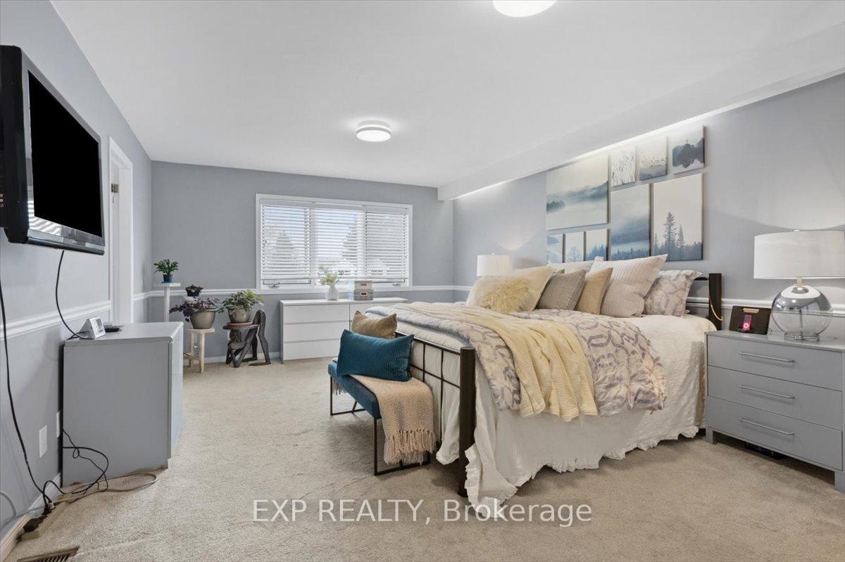 Photo 11 of 203 Stewart Street, Whitby, Blue Grass Meadows — HOMEH