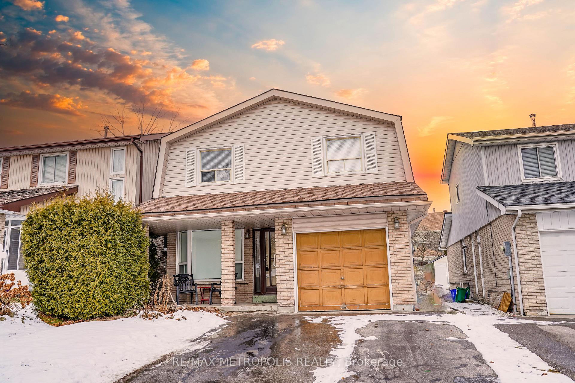 Photo 1 of 1919 New Street, Pickering, Amberlea — HOMEH