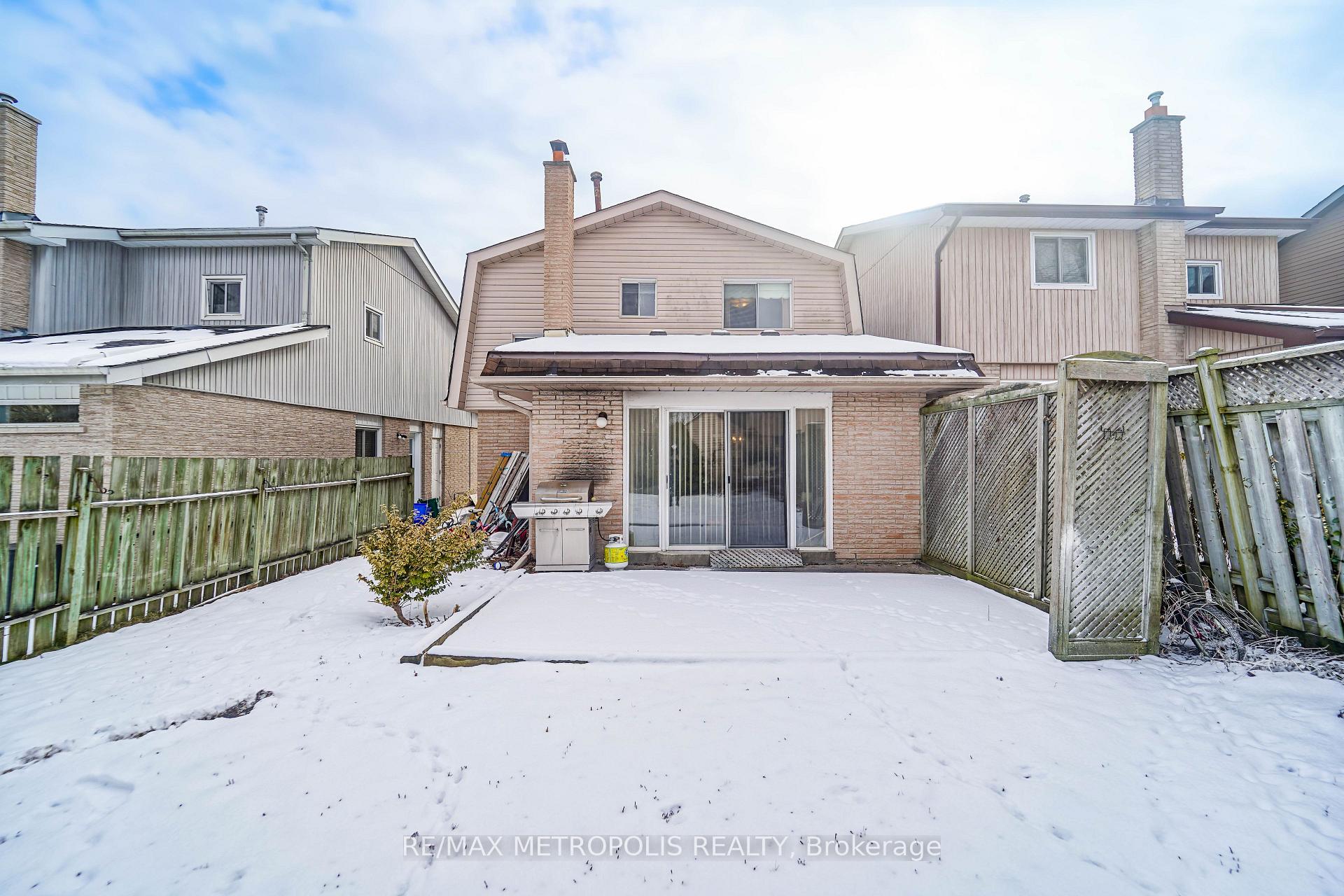 Photo 5 of 1919 New Street, Pickering, Amberlea — HOMEH