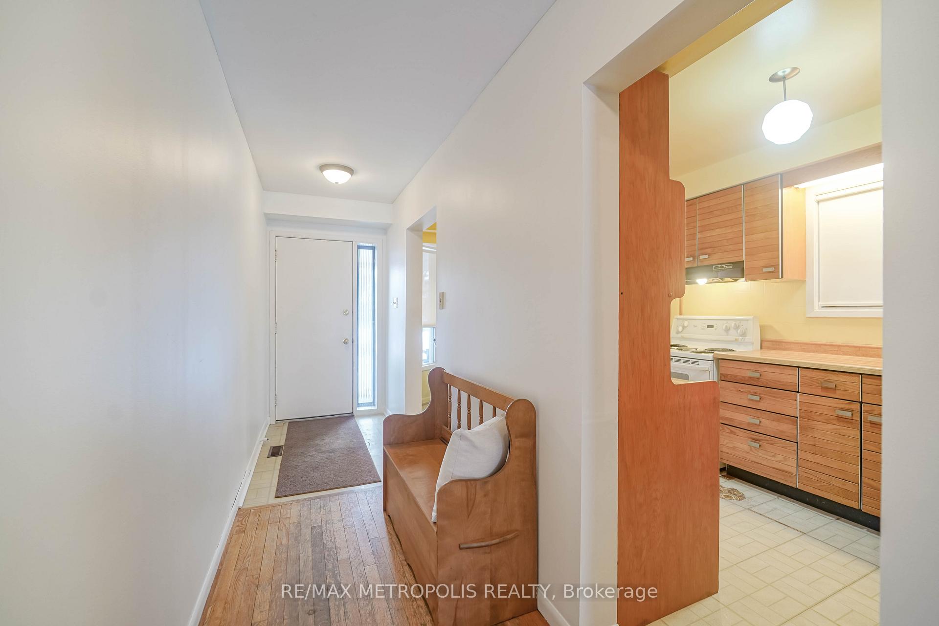 Photo 11 of 1919 New Street, Pickering, Amberlea — HOMEH
