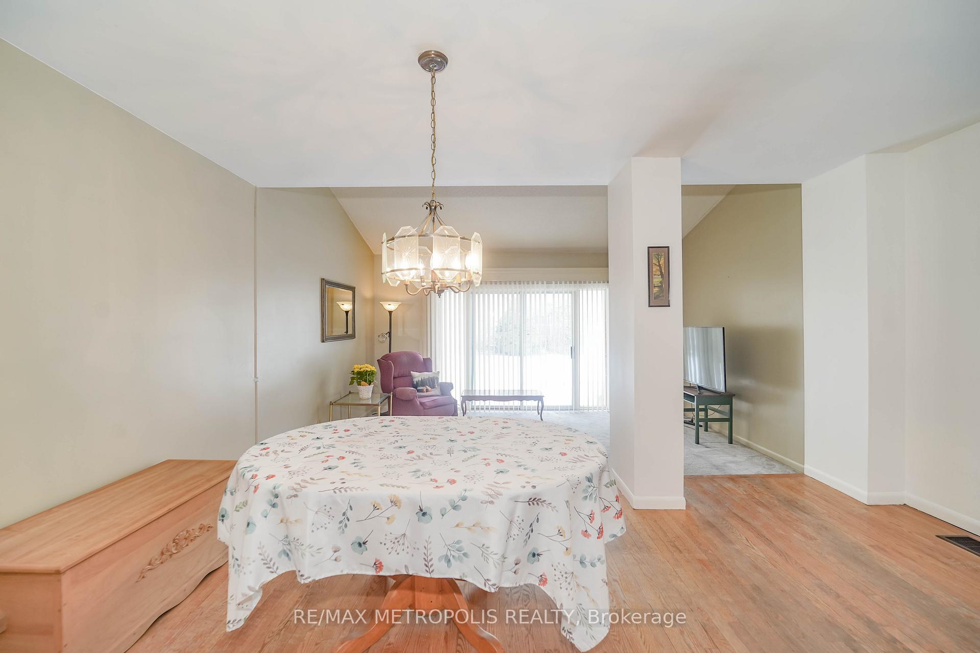 Photo 13 of 1919 New Street, Pickering, Amberlea — HOMEH