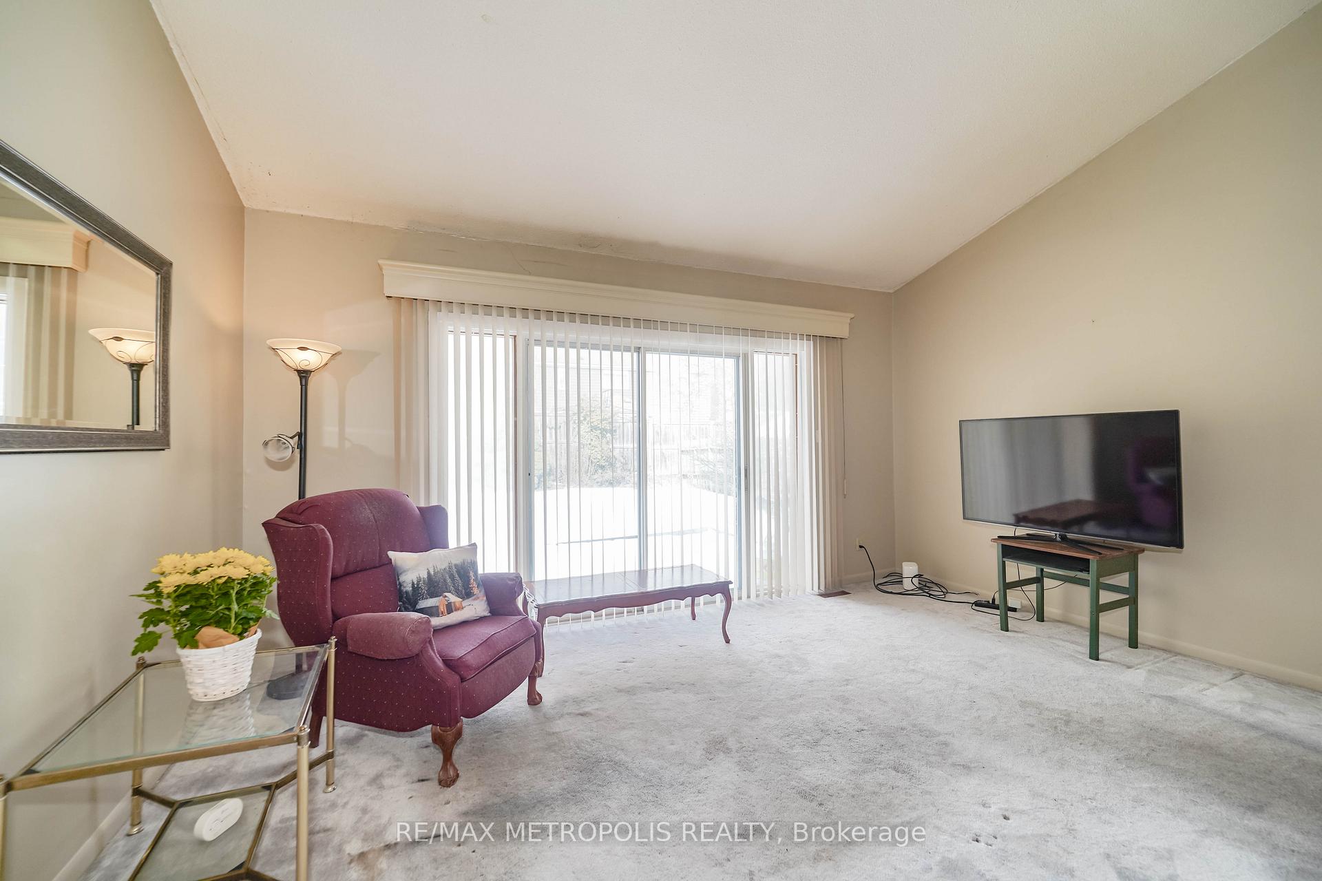 Photo 20 of 1919 New Street, Pickering, Amberlea — HOMEH