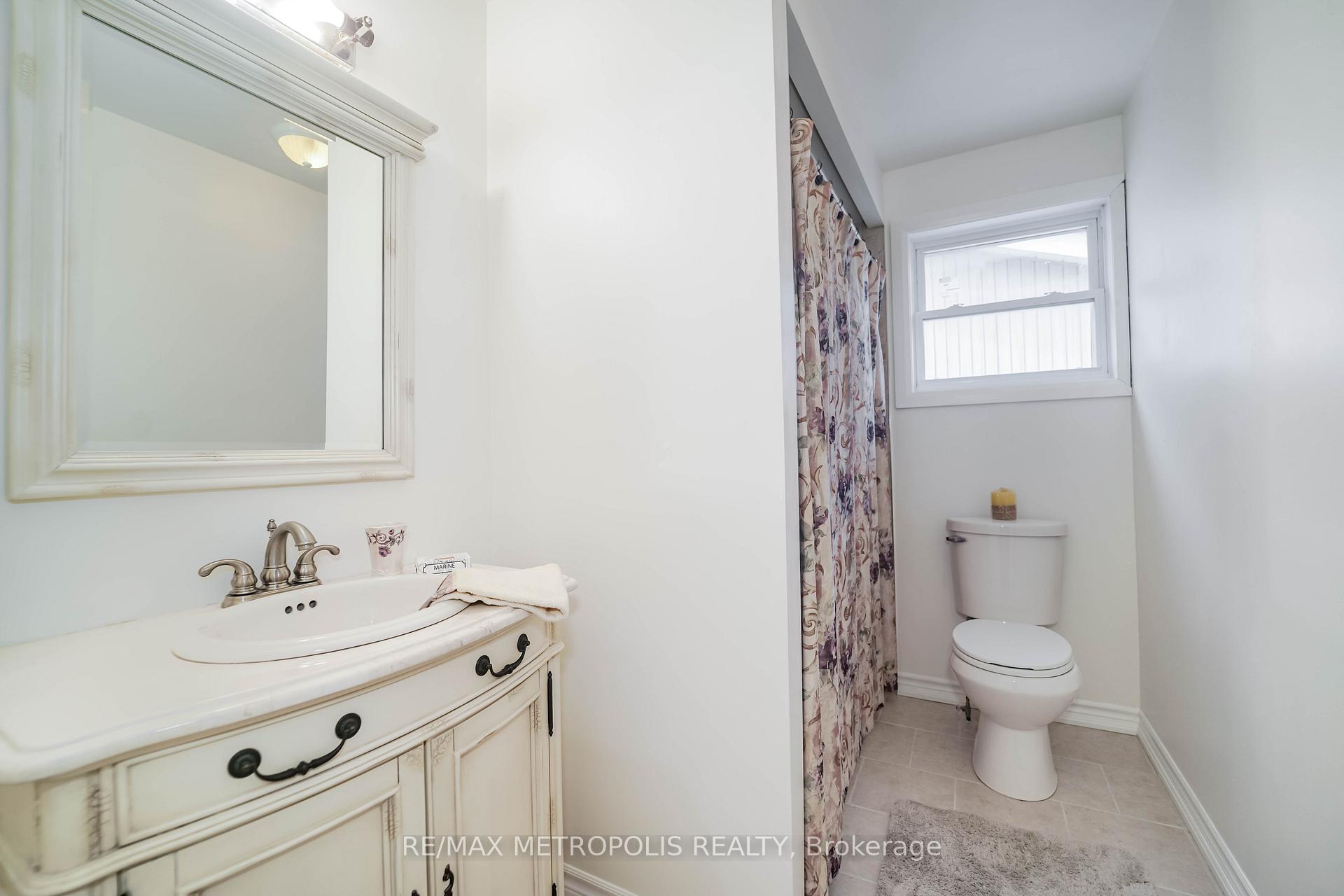 Photo 24 of 1919 New Street, Pickering, Amberlea — HOMEH