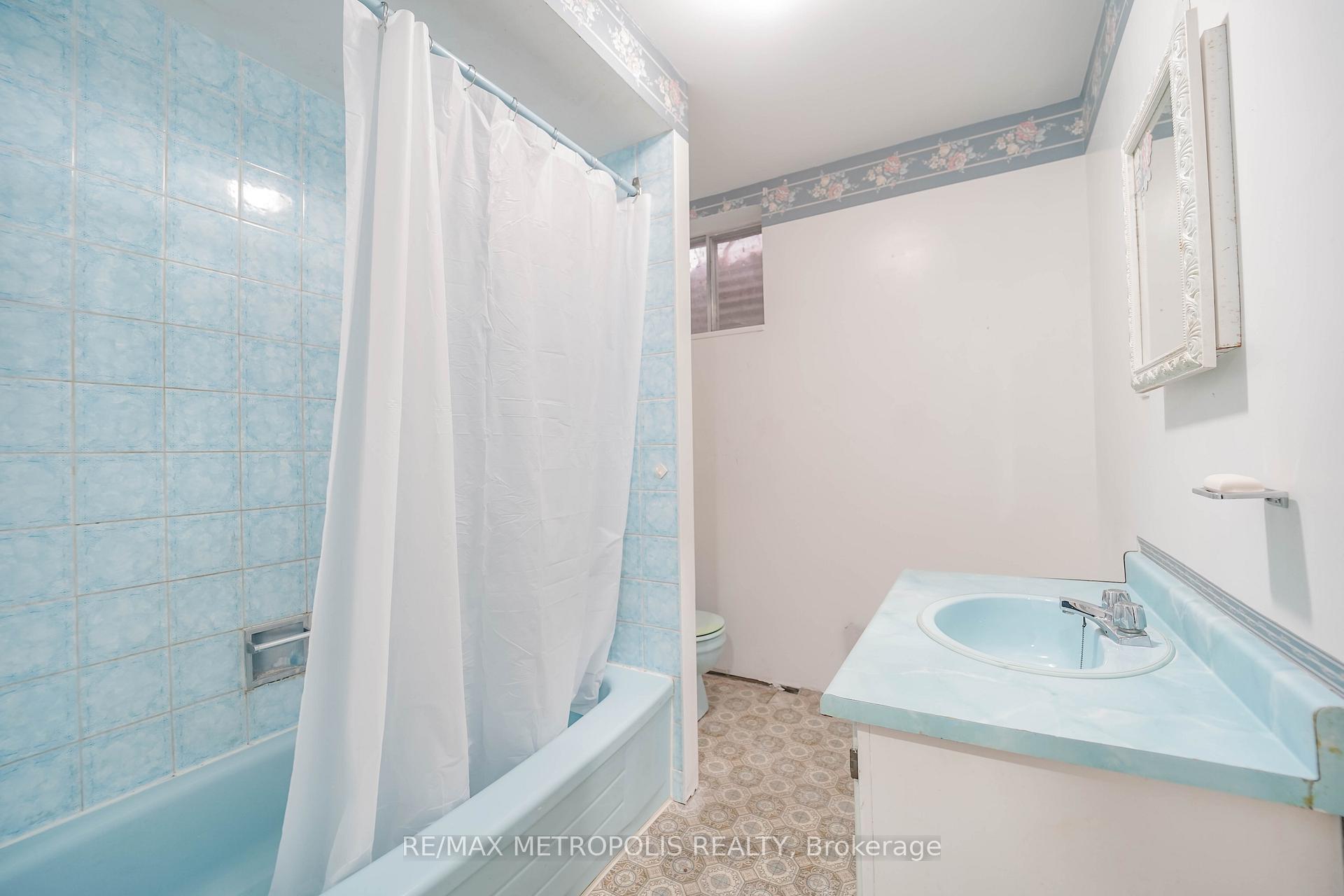 Photo 37 of 1919 New Street, Pickering, Amberlea — HOMEH