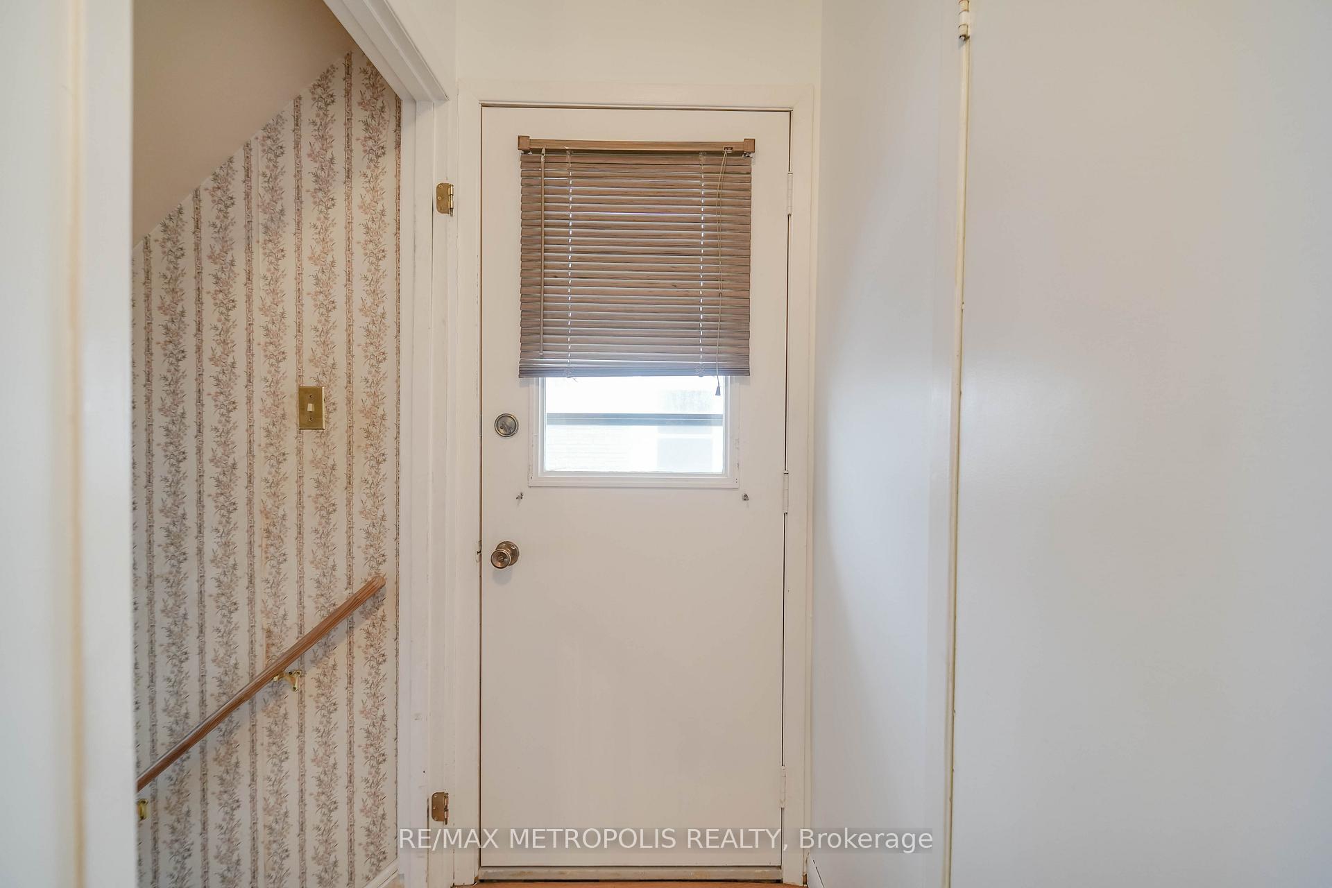 Photo 40 of 1919 New Street, Pickering, Amberlea — HOMEH