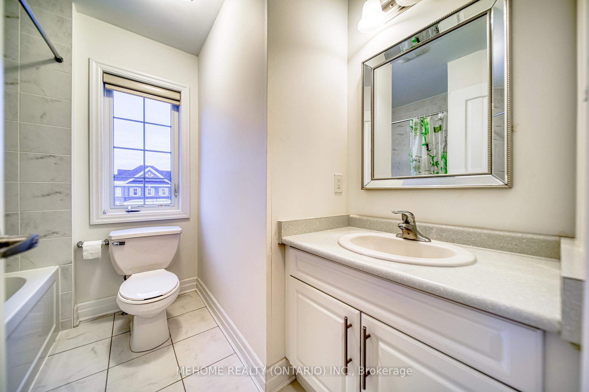 Photo 29 of 249 Thomas Philips Drive, Aurora, Rural Aurora — HOMEH