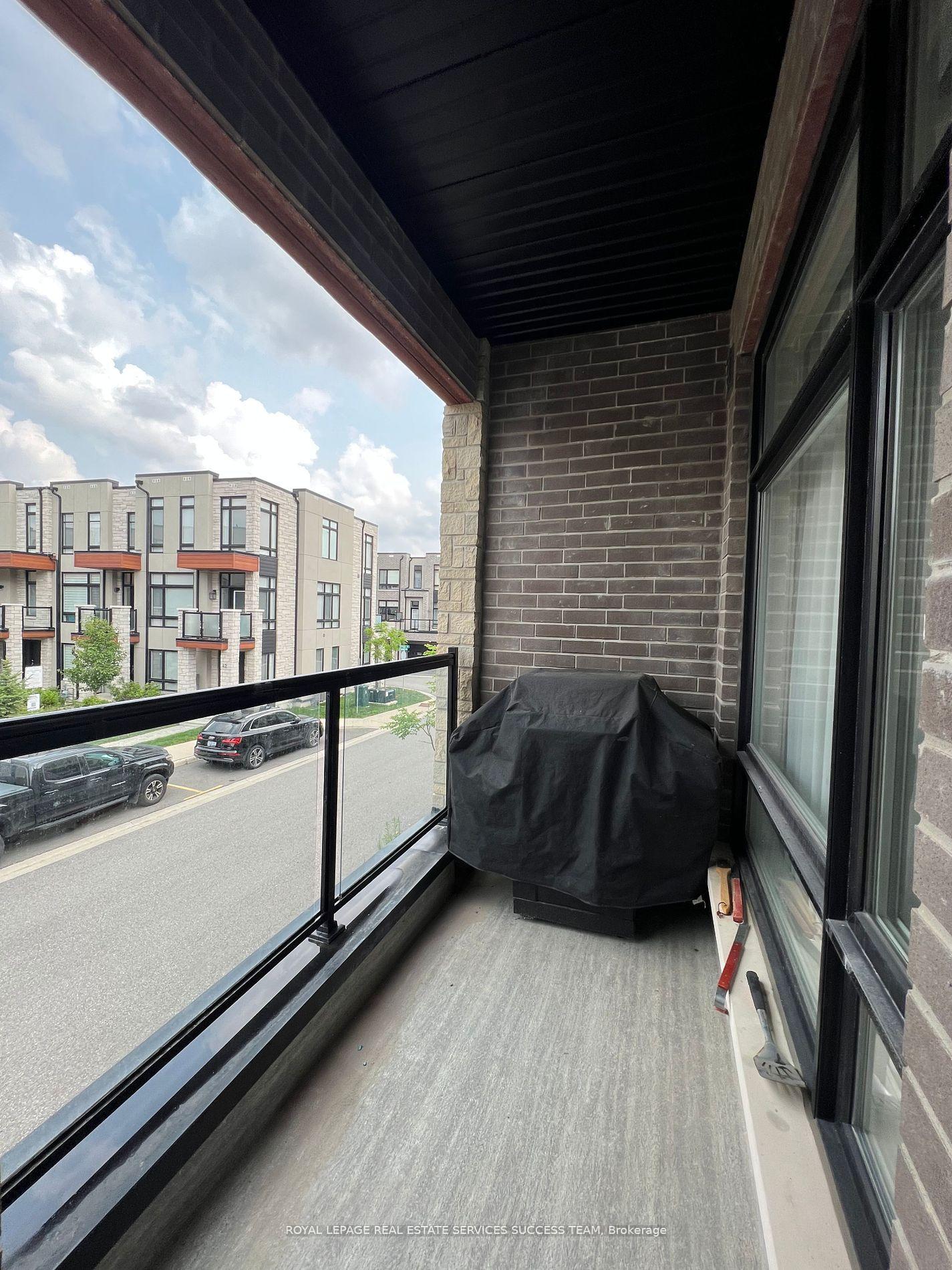 Photo 13 of 118 Pageant Avenue, Vaughan, Vellore Village — HOMEH