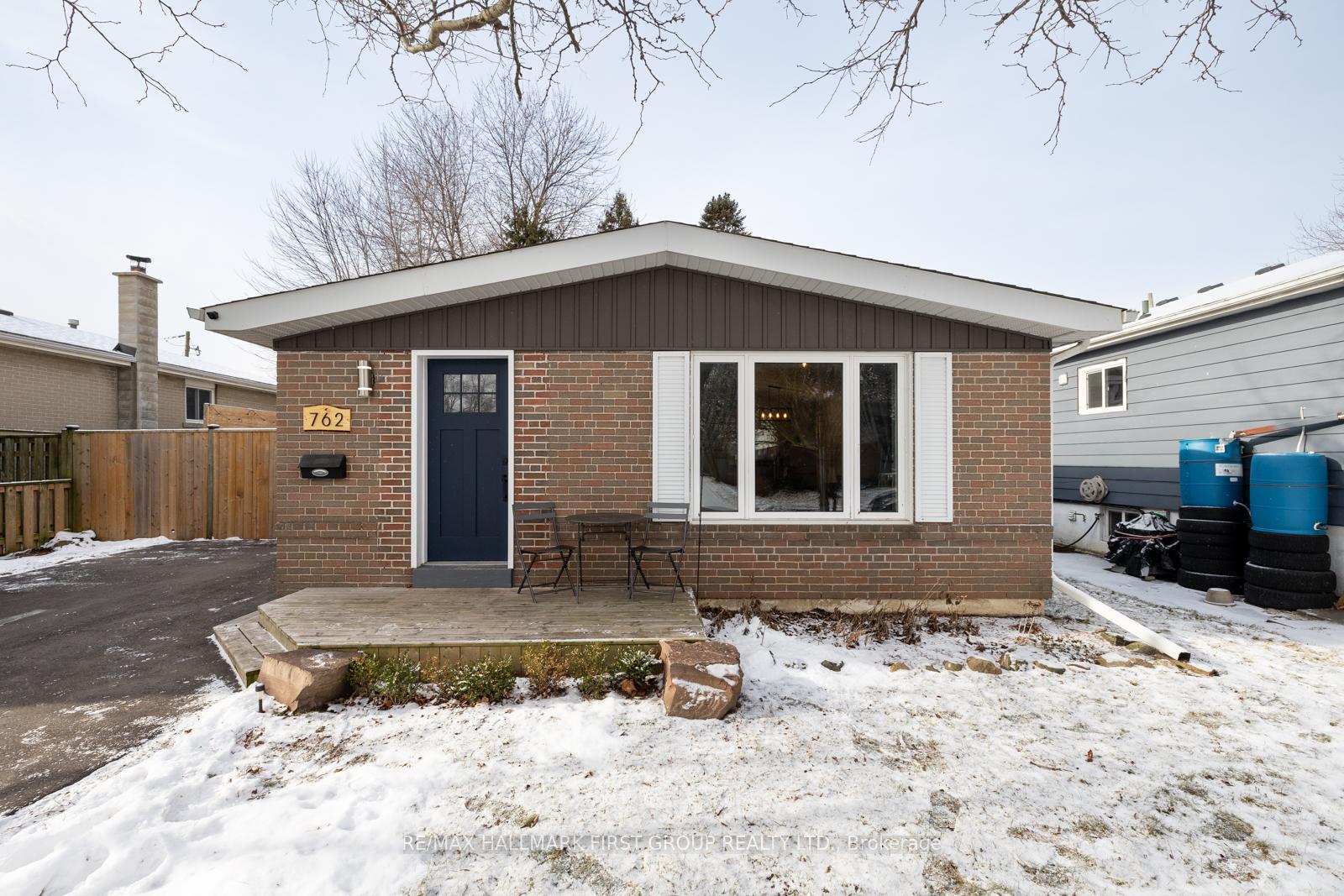 Photo 3 of 762 Lublin Avenue, Pickering, Bay Ridges — HOMEH