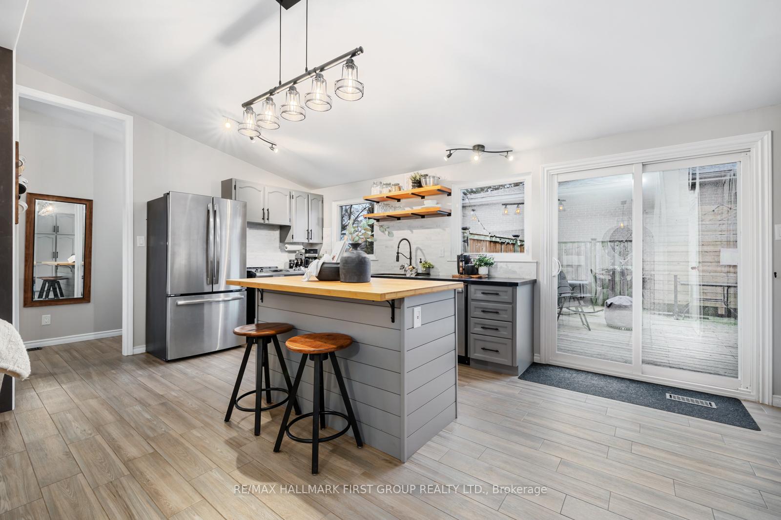 Photo 11 of 762 Lublin Avenue, Pickering, Bay Ridges — HOMEH