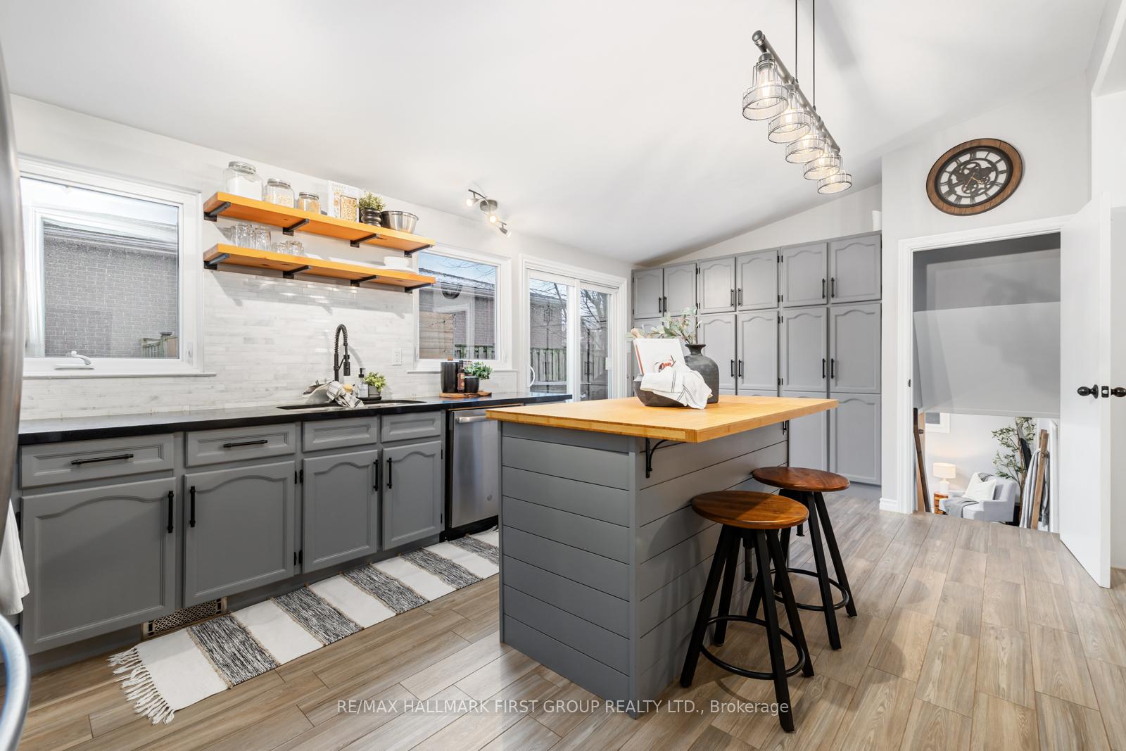 Photo 13 of 762 Lublin Avenue, Pickering, Bay Ridges — HOMEH