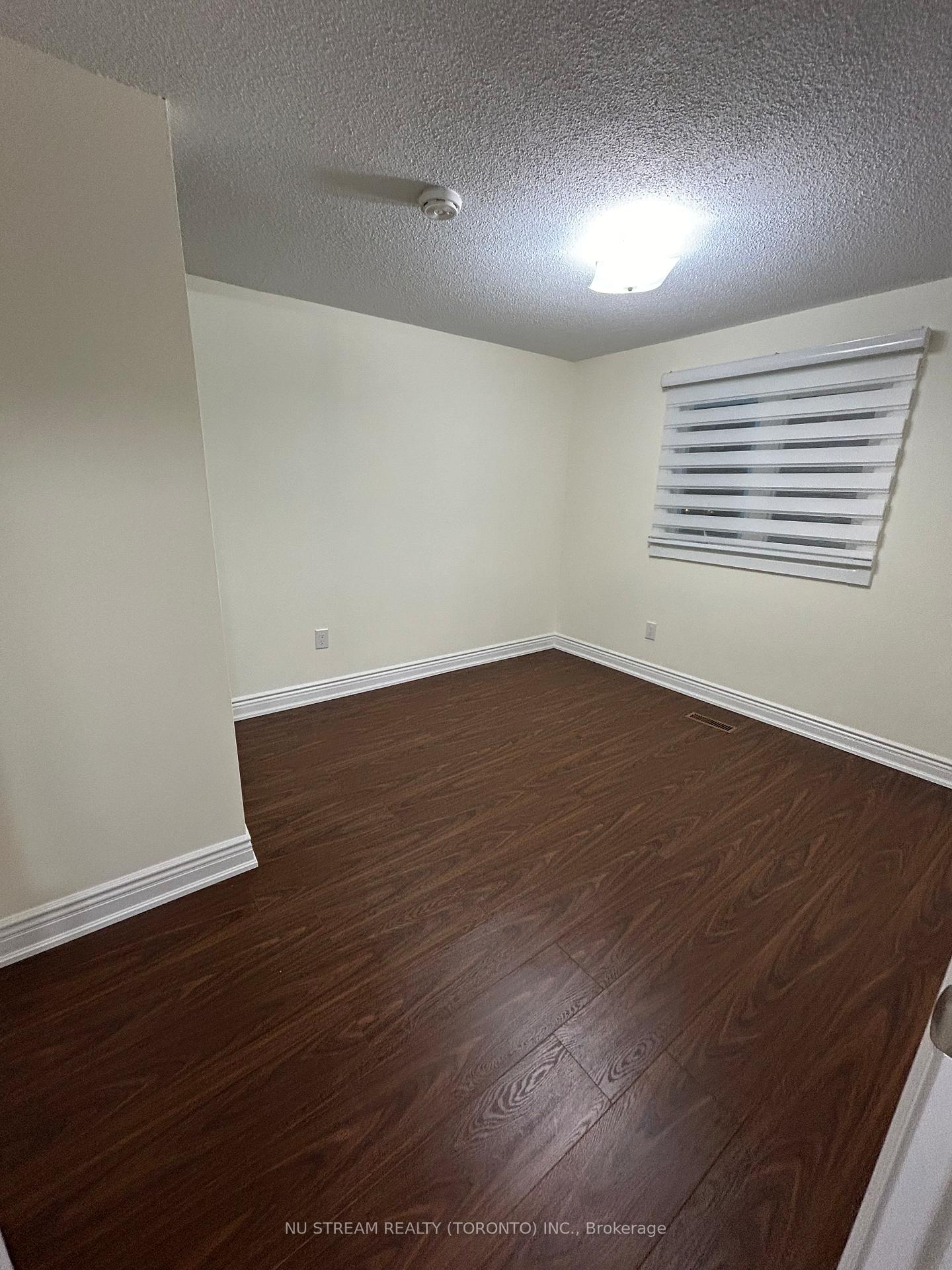 Photo 10 of 90 Andrea Lane, Vaughan, East Woodbridge — HOMEH