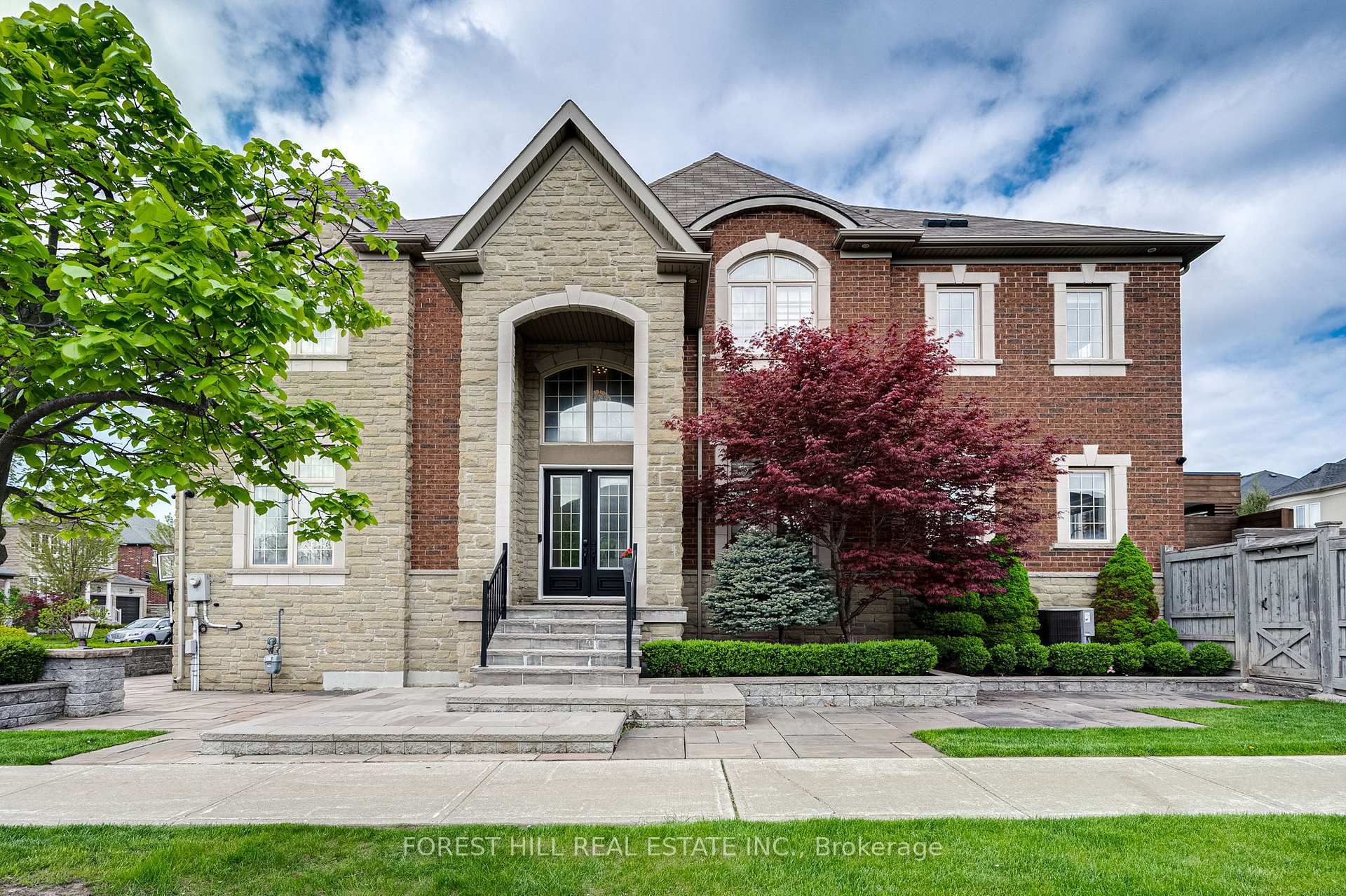 Front of 101 Glenheron Crescent