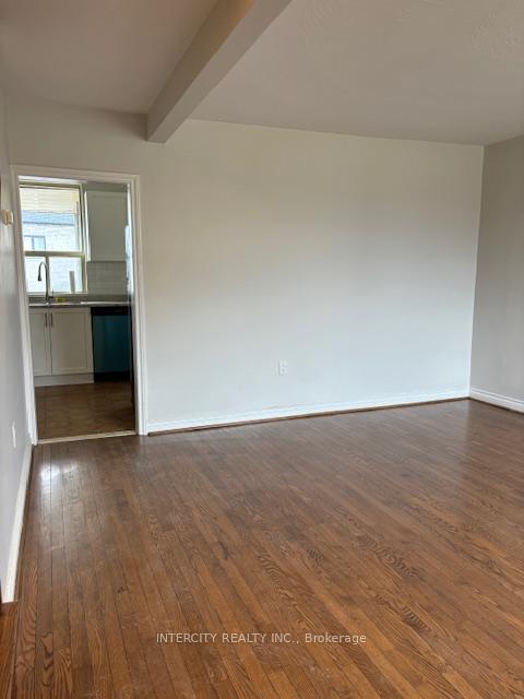 Photo 4 of 8274 Kipling Avenue, Vaughan, West Woodbridge — HOMEH