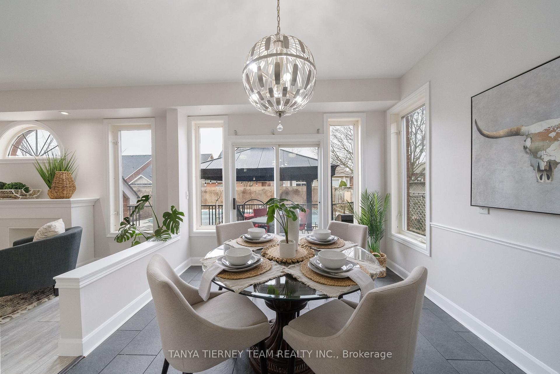 Photo 13 of 38 Kimberly Drive, Whitby, Brooklin — HOMEH