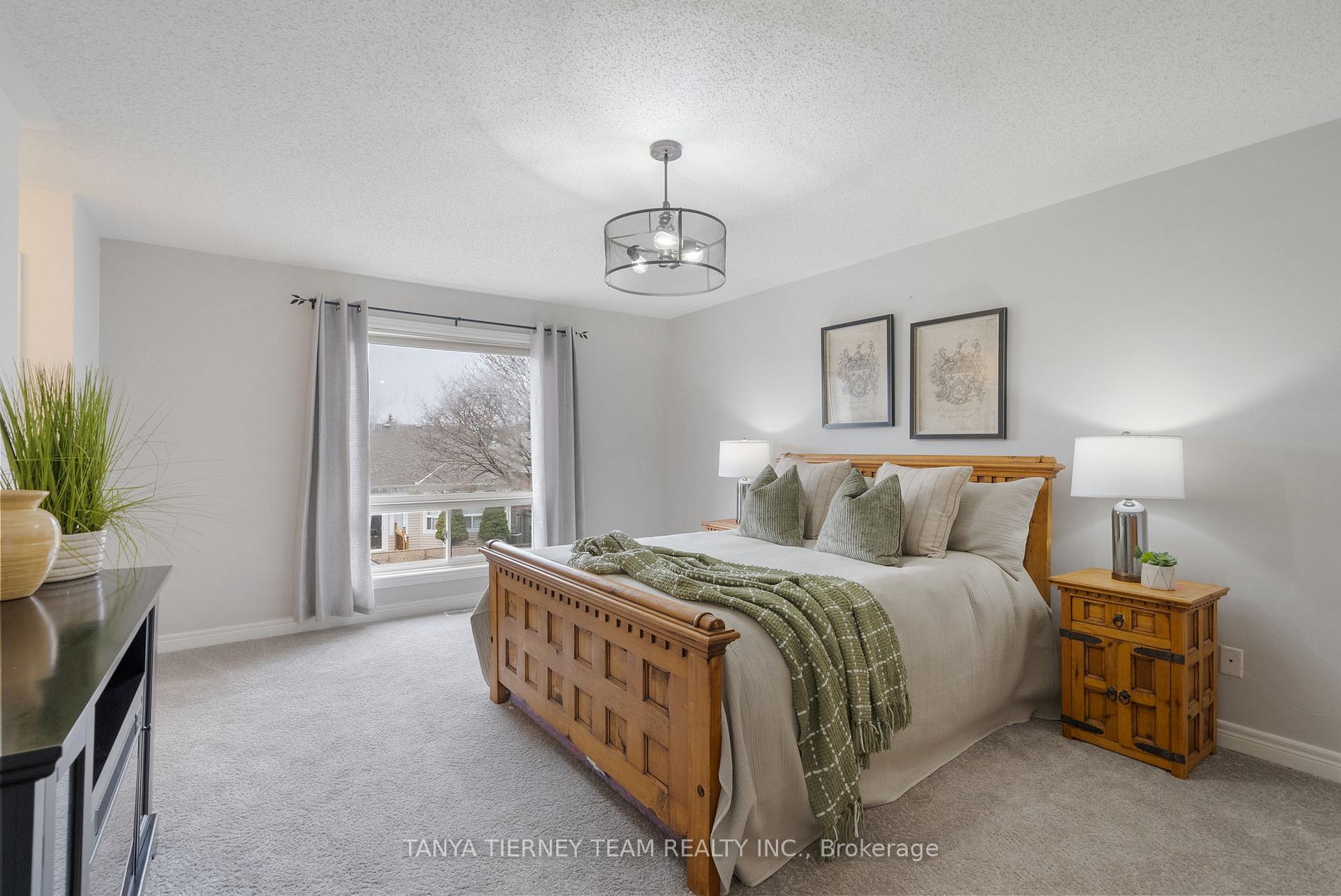 Photo 22 of 38 Kimberly Drive, Whitby, Brooklin — HOMEH