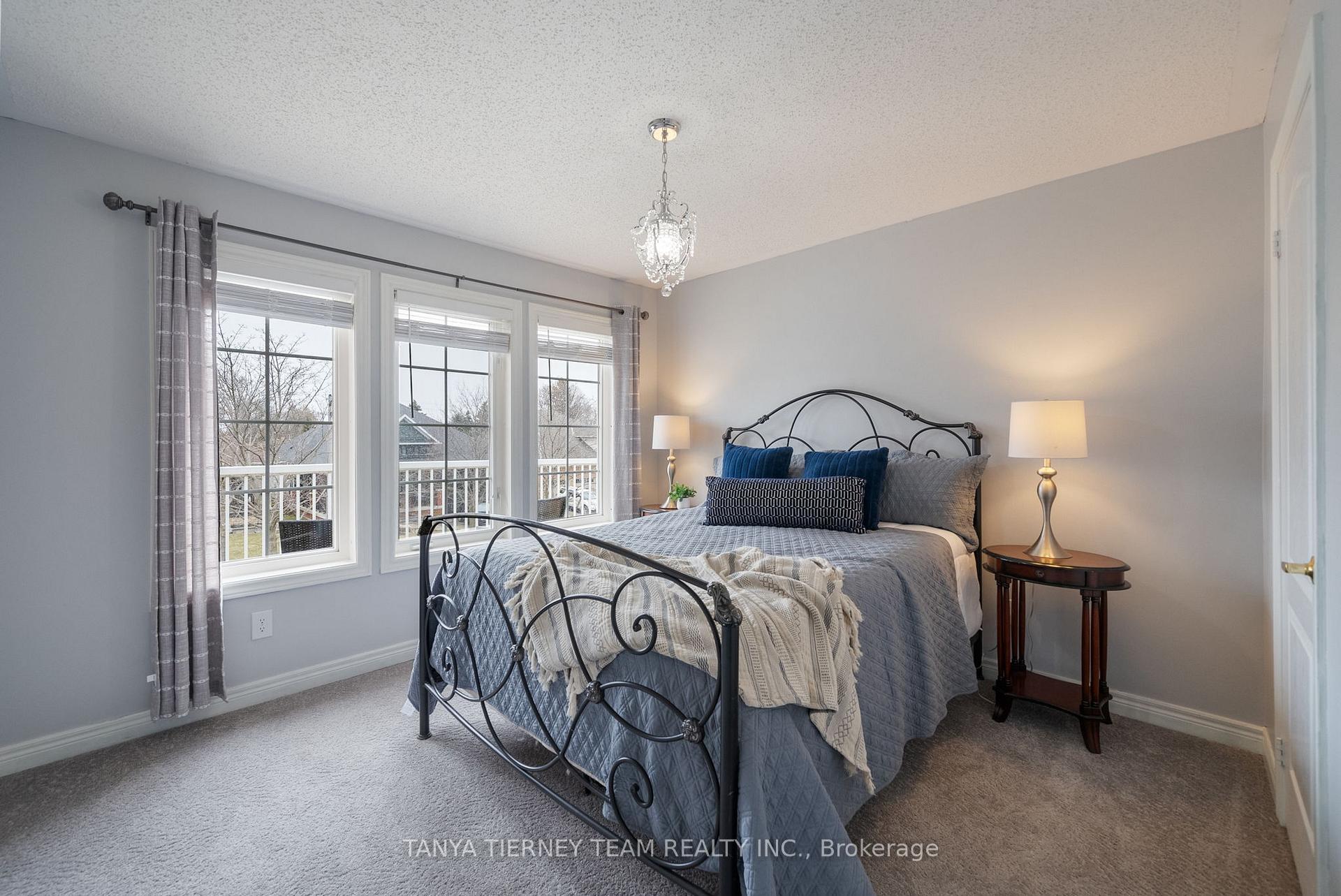 Photo 26 of 38 Kimberly Drive, Whitby, Brooklin — HOMEH