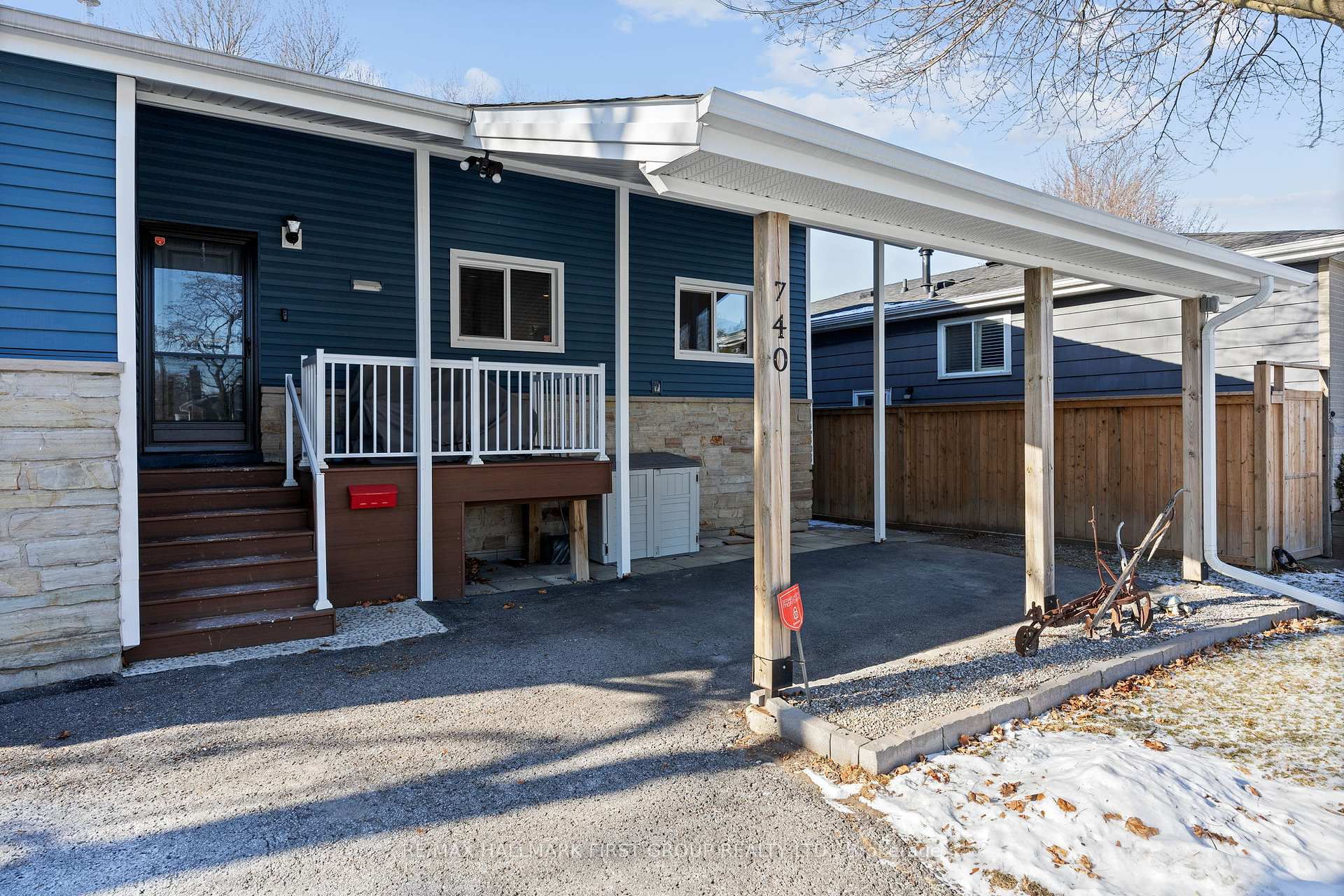 Photo 2 of 740 Lublin Avenue, Pickering, Bay Ridges — HOMEH