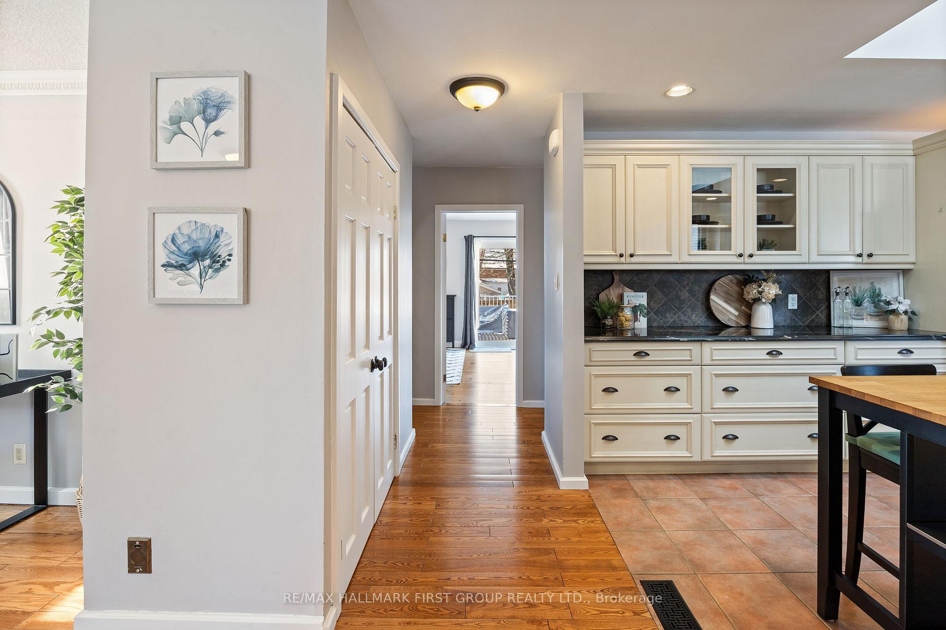 Photo 5 of 740 Lublin Avenue, Pickering, Bay Ridges — HOMEH