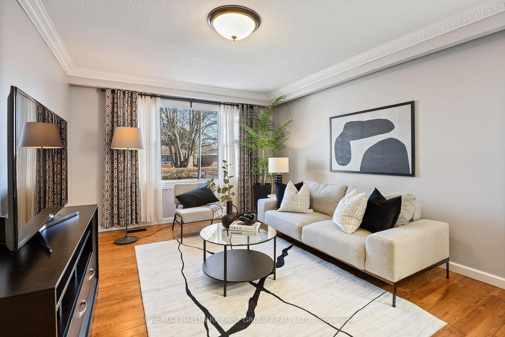 Photo 7 of 740 Lublin Avenue, Pickering, Bay Ridges — HOMEH
