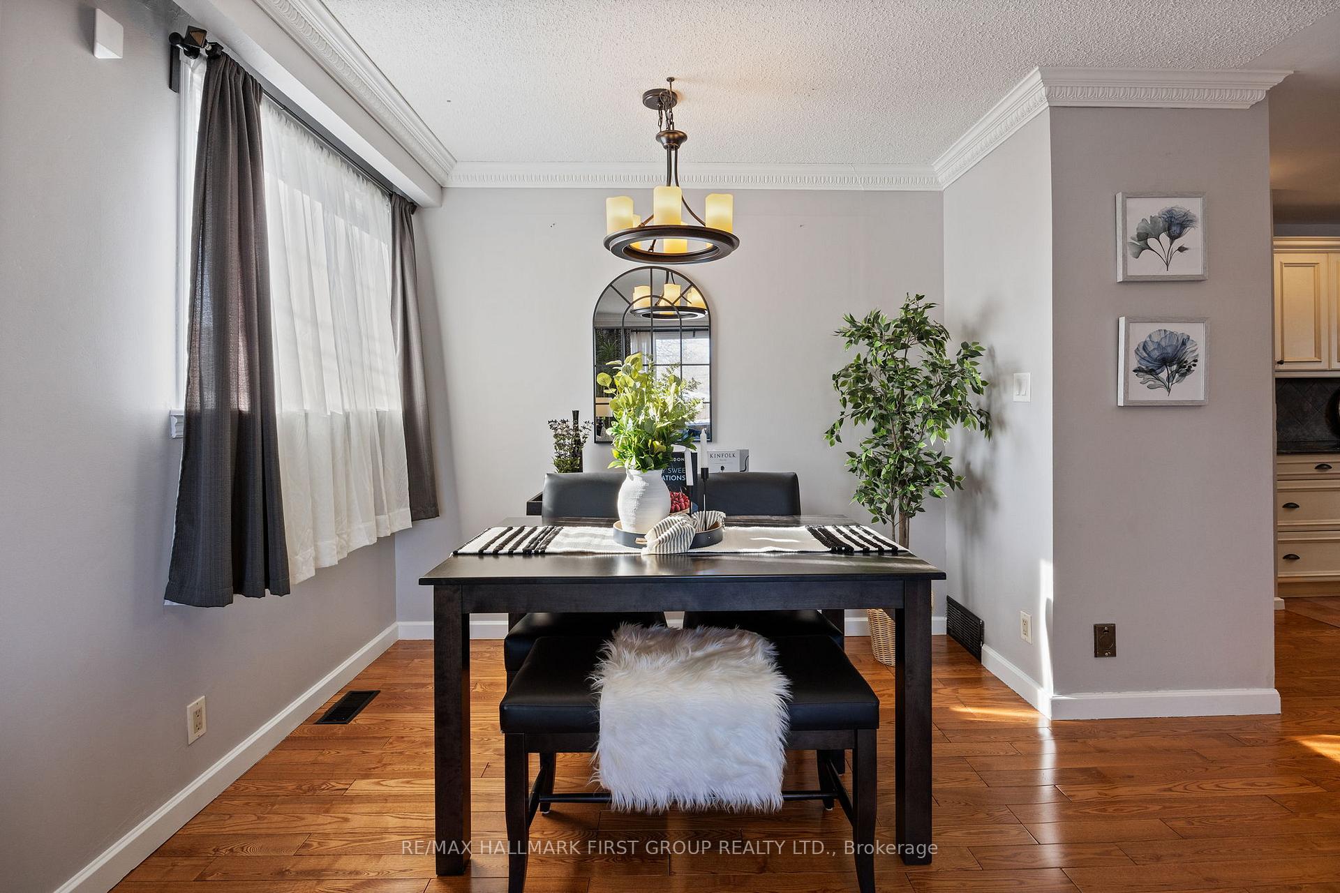 Photo 9 of 740 Lublin Avenue, Pickering, Bay Ridges — HOMEH